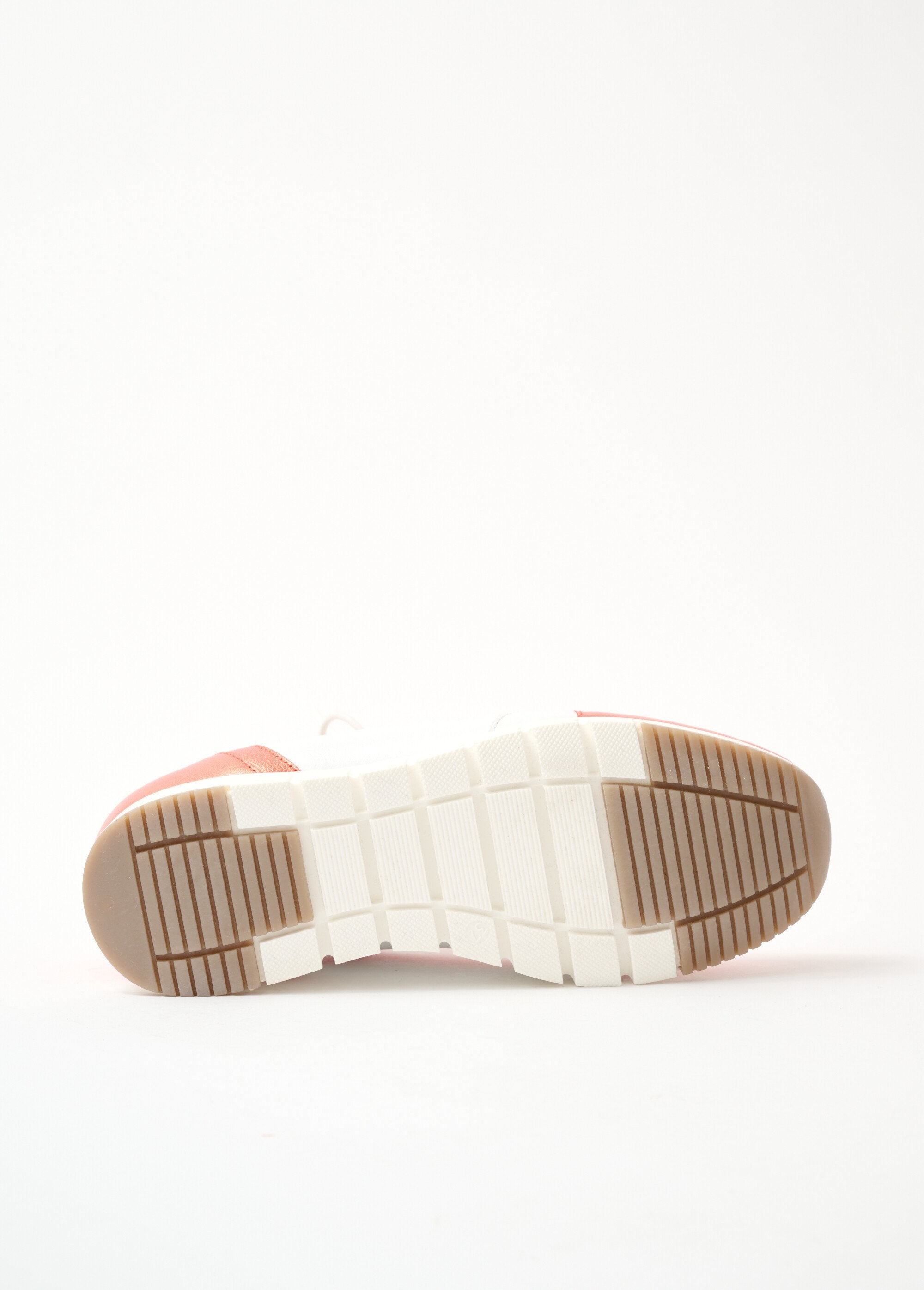 Deportivas_anchas_confort_bicolor_piel_naranja_y_blanco_UN1_slim