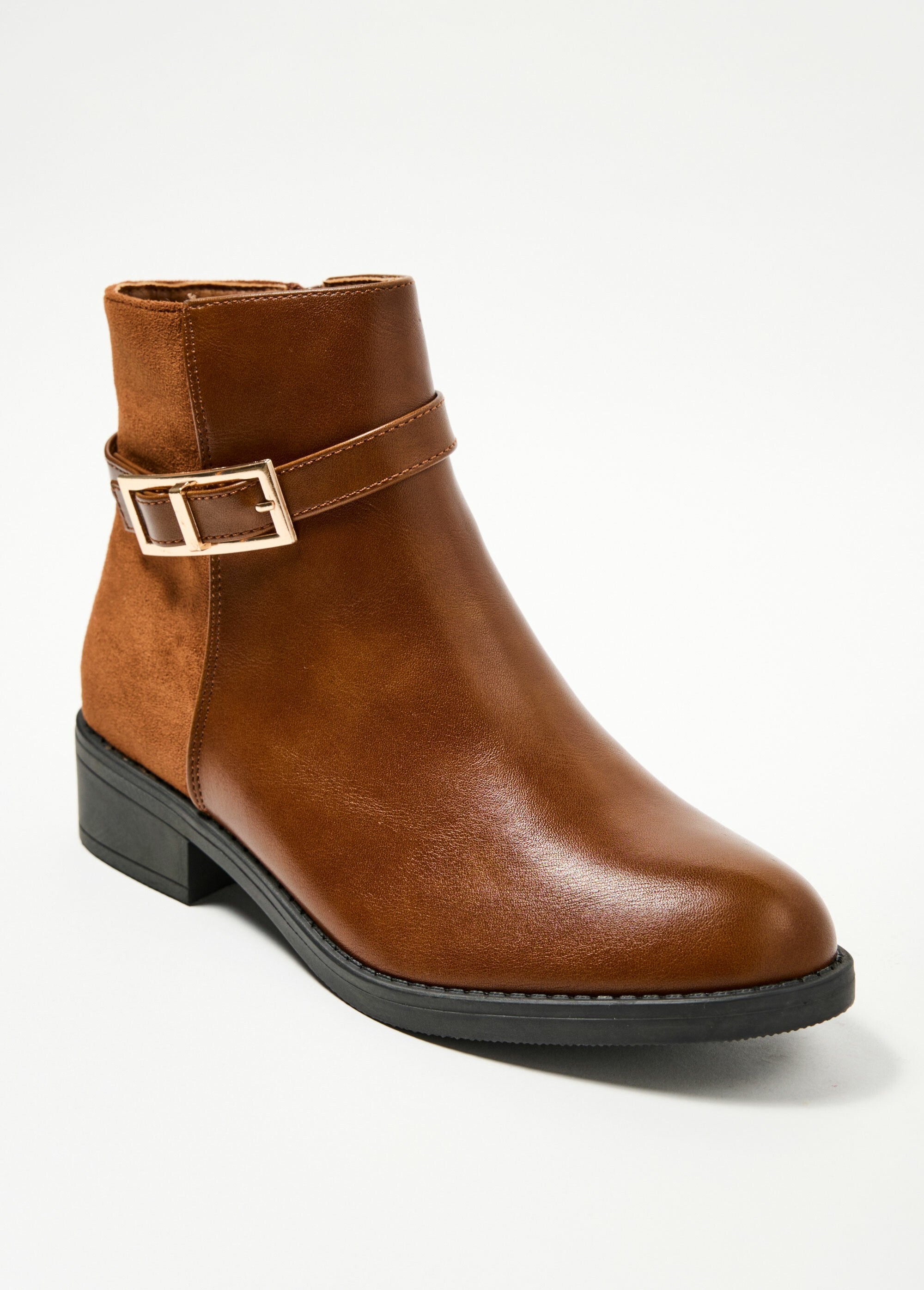 Botas_bimateria_con_tacón_de_hebilla_camello_FA1_slim