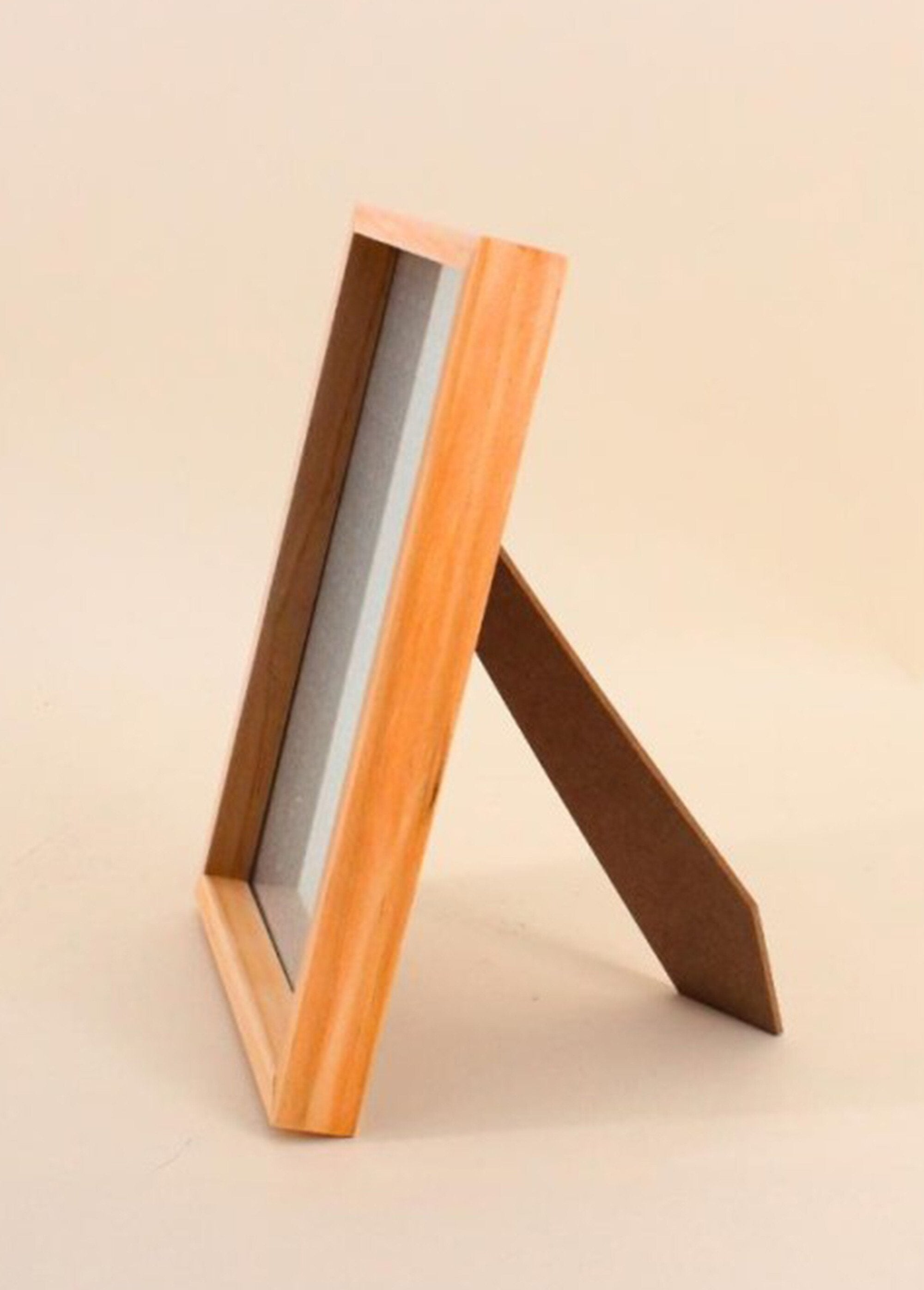 Marco_de_fotos_de_18x24cm_fabricado_en_madera_certificada_V2_Natural_DE1_slim