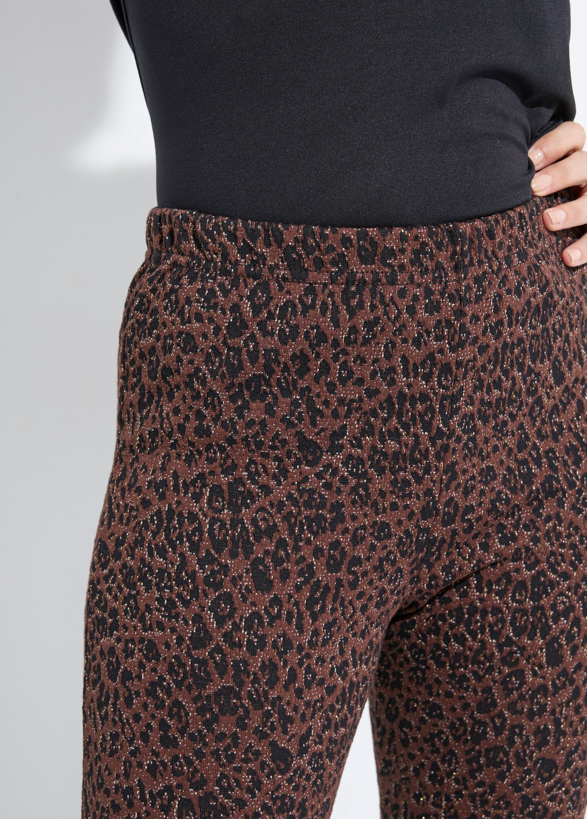 Leggings_de_jacquard_de_piel_animal_con_cintura_elástica_marrón_y_negro_DE1_slim