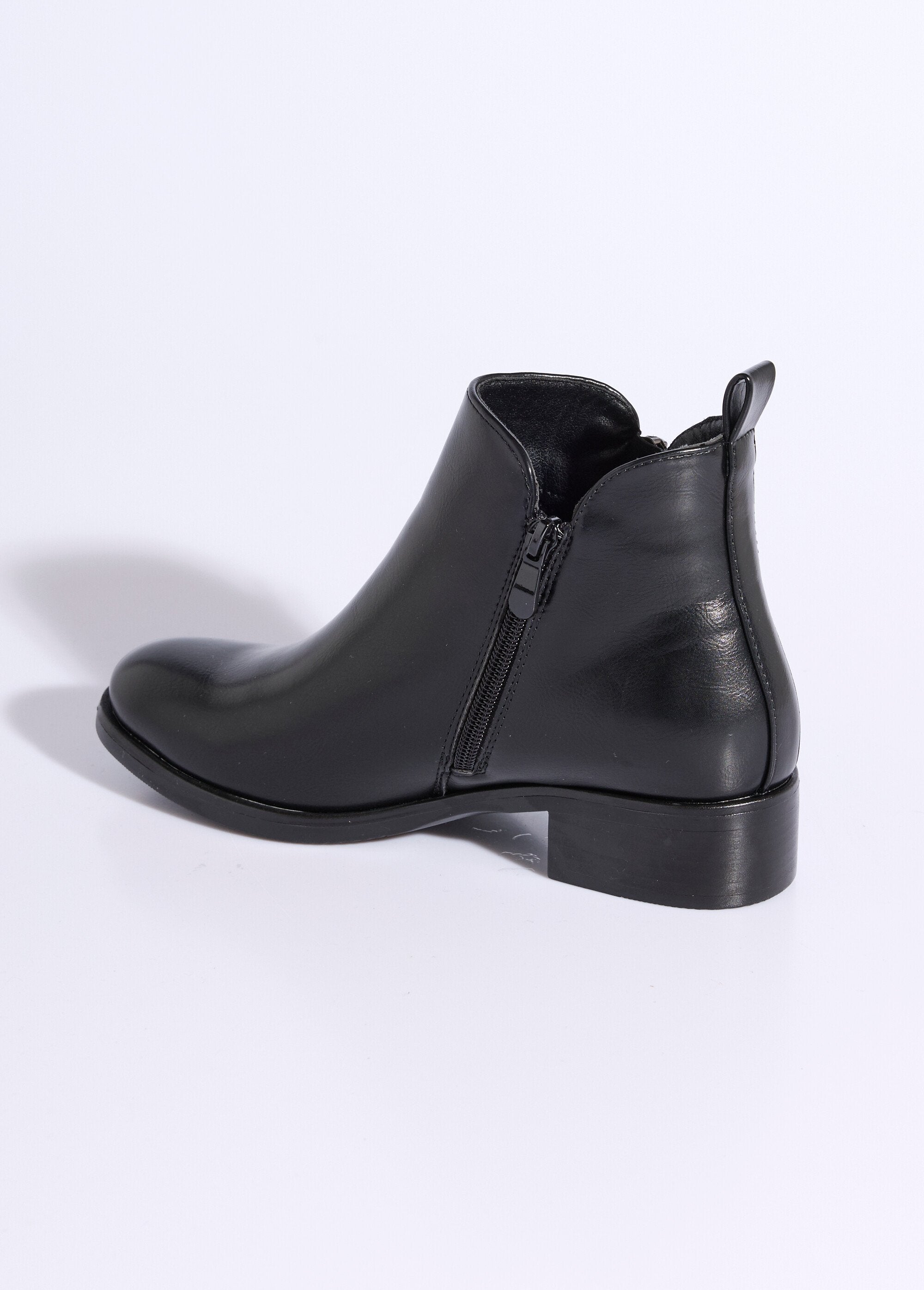 Botas_bajas_con_tacón_ancho_y_cremallera_decorativa_Negro_DO1_slim