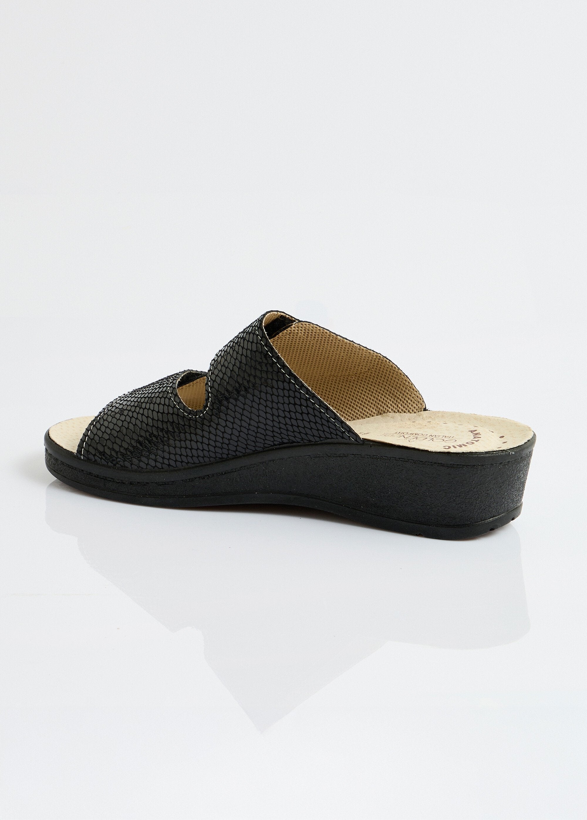 Mules_anchos_de_piel_con_velcro_Negro_DO1_slim