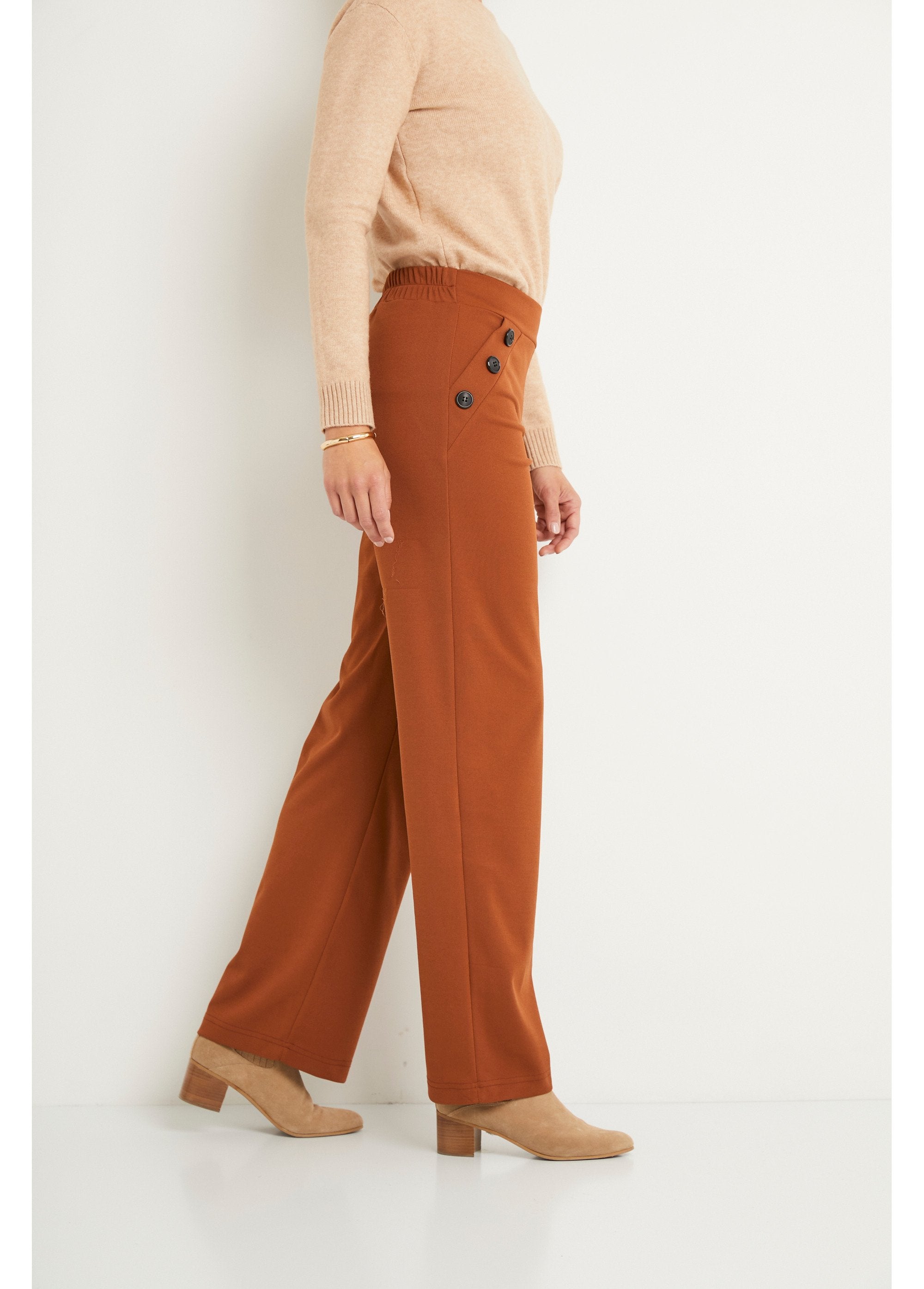 Pantalón_semielástico_de_pierna_ancha,_liso_camello_DR1_slim