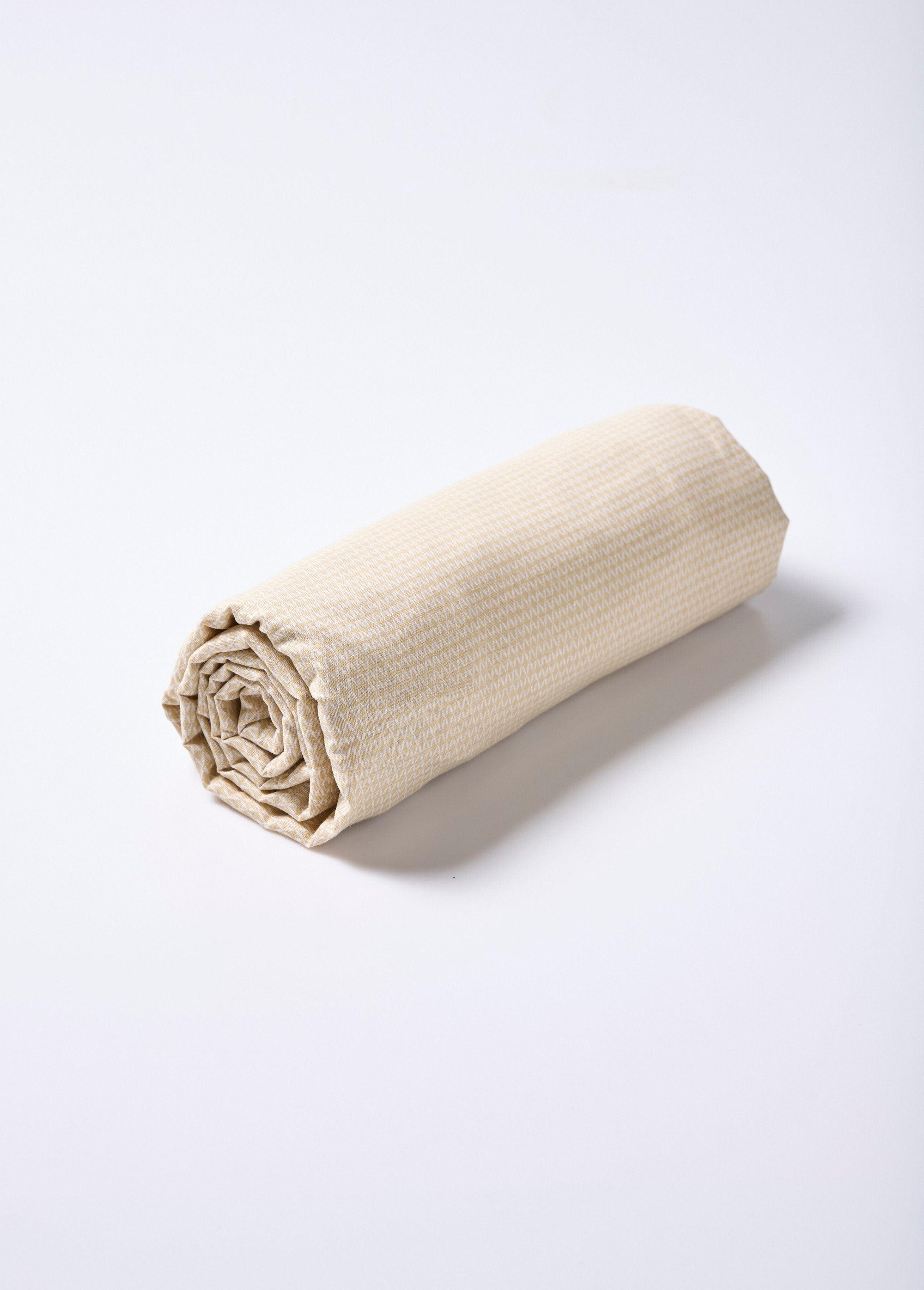 Juego_de_cama_de_4_piezas_con_sábana_encimera,_camelias_Azul_DE3_slim