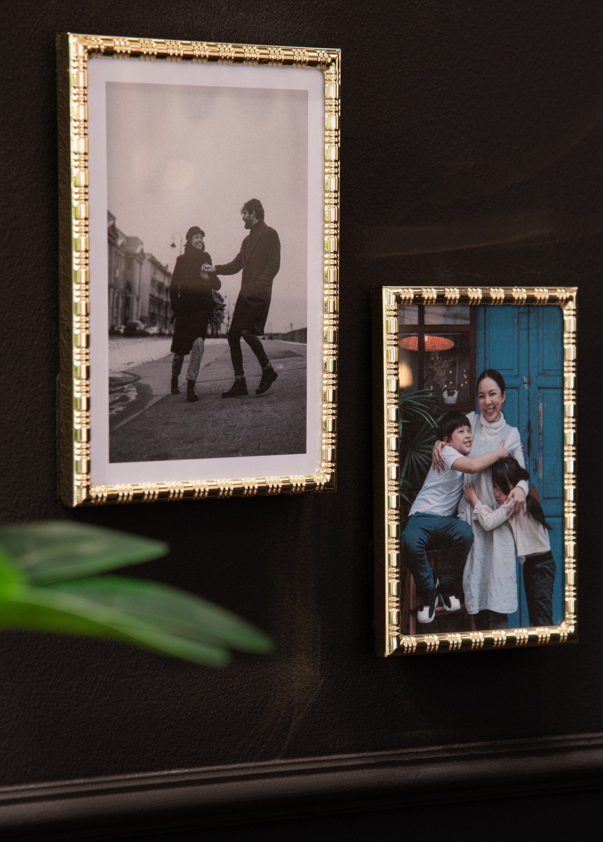 Marco_de_fotos_rectangular_pequeño_dorado_Dorado_DE2_slim