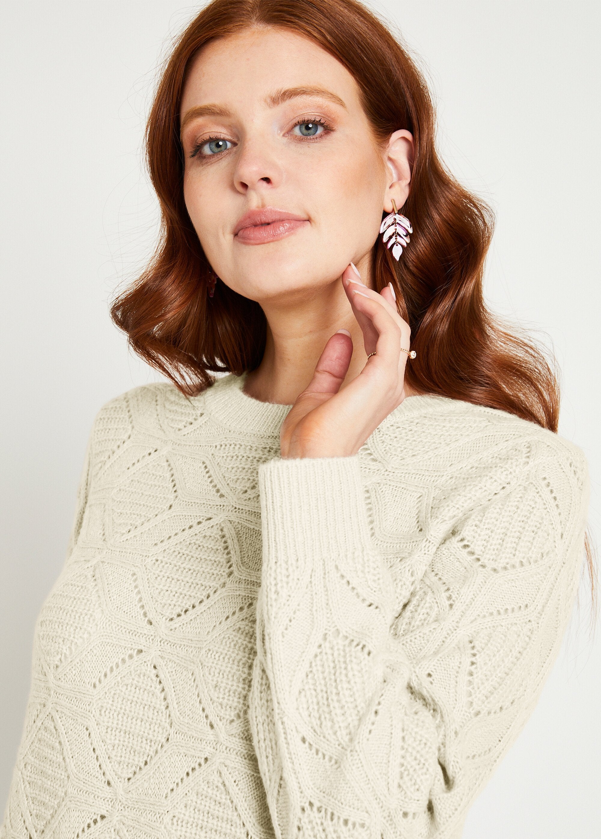 Jersey_túnica_midi_liso_con_cuello_redondo_de_punto_calado_Crudo_DE1_slim