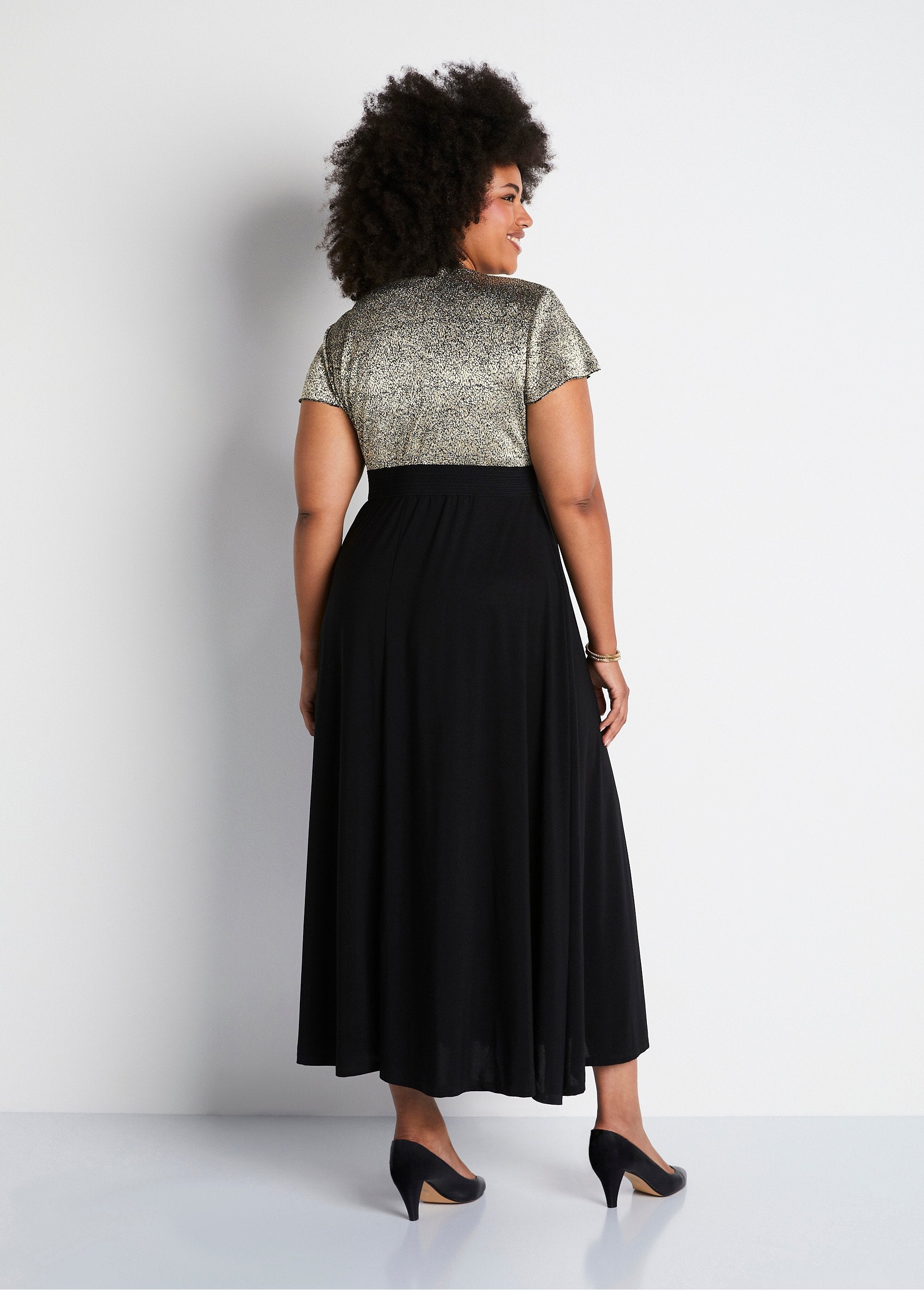 Vestido_largo_cruzado_bicolor_Negro_y_oro_DO1_curvy