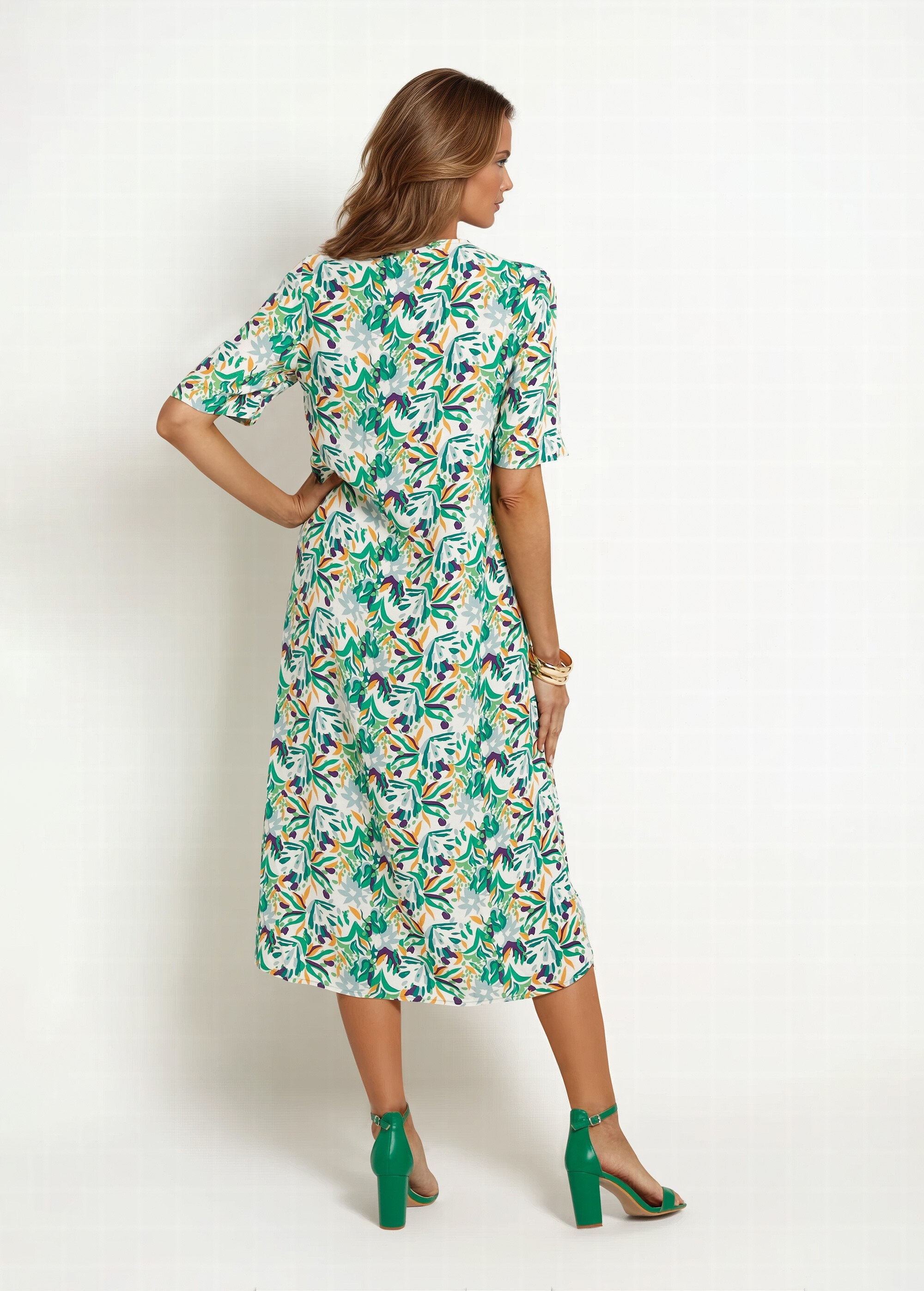 Vestido_largo_estampado_con_escote_en_pico_y_manga_corta_Estampados_verdes_DO1_slim