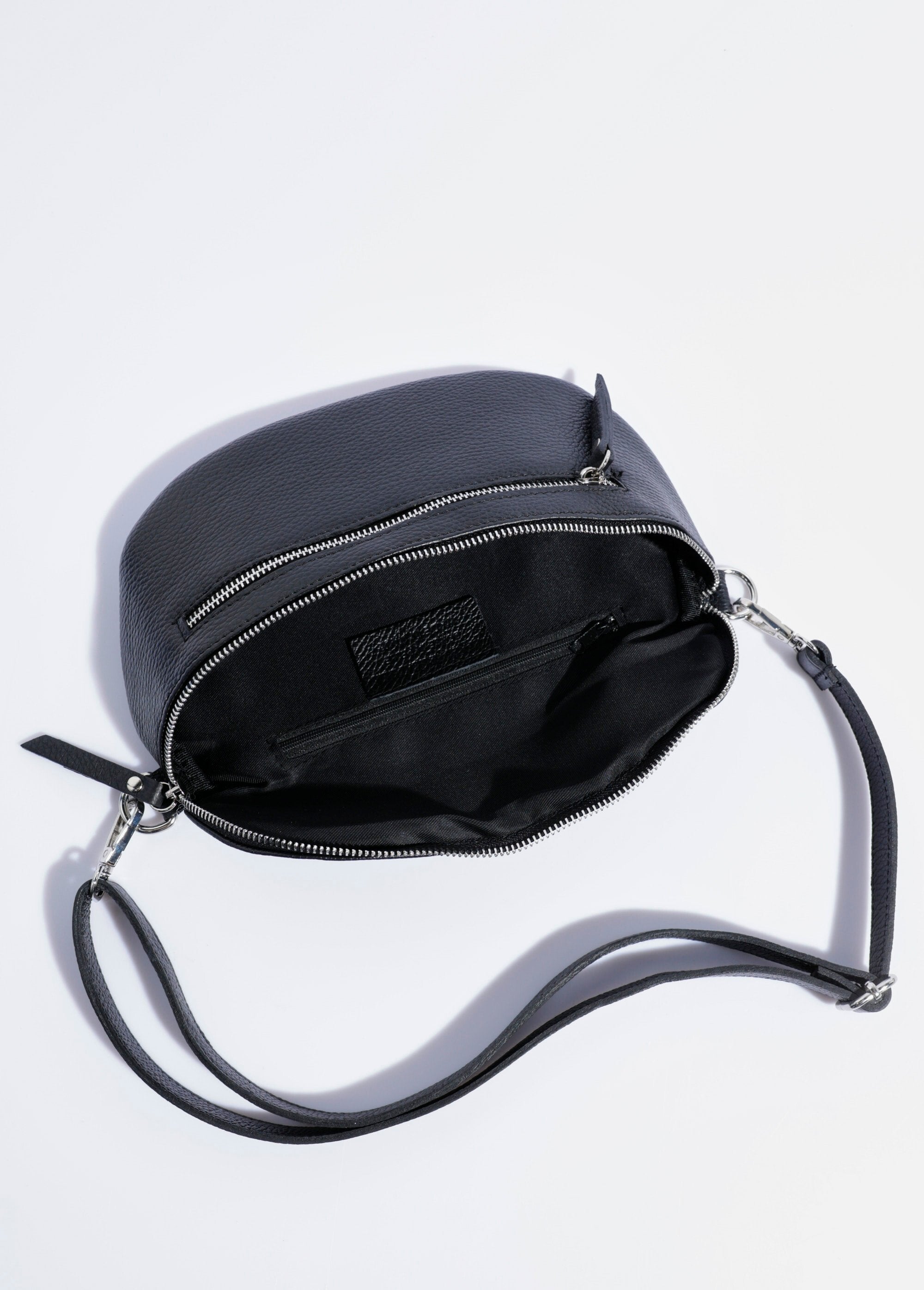 Riñonera_de_cuero_con_doble_cremallera_Negro_DE1_slim