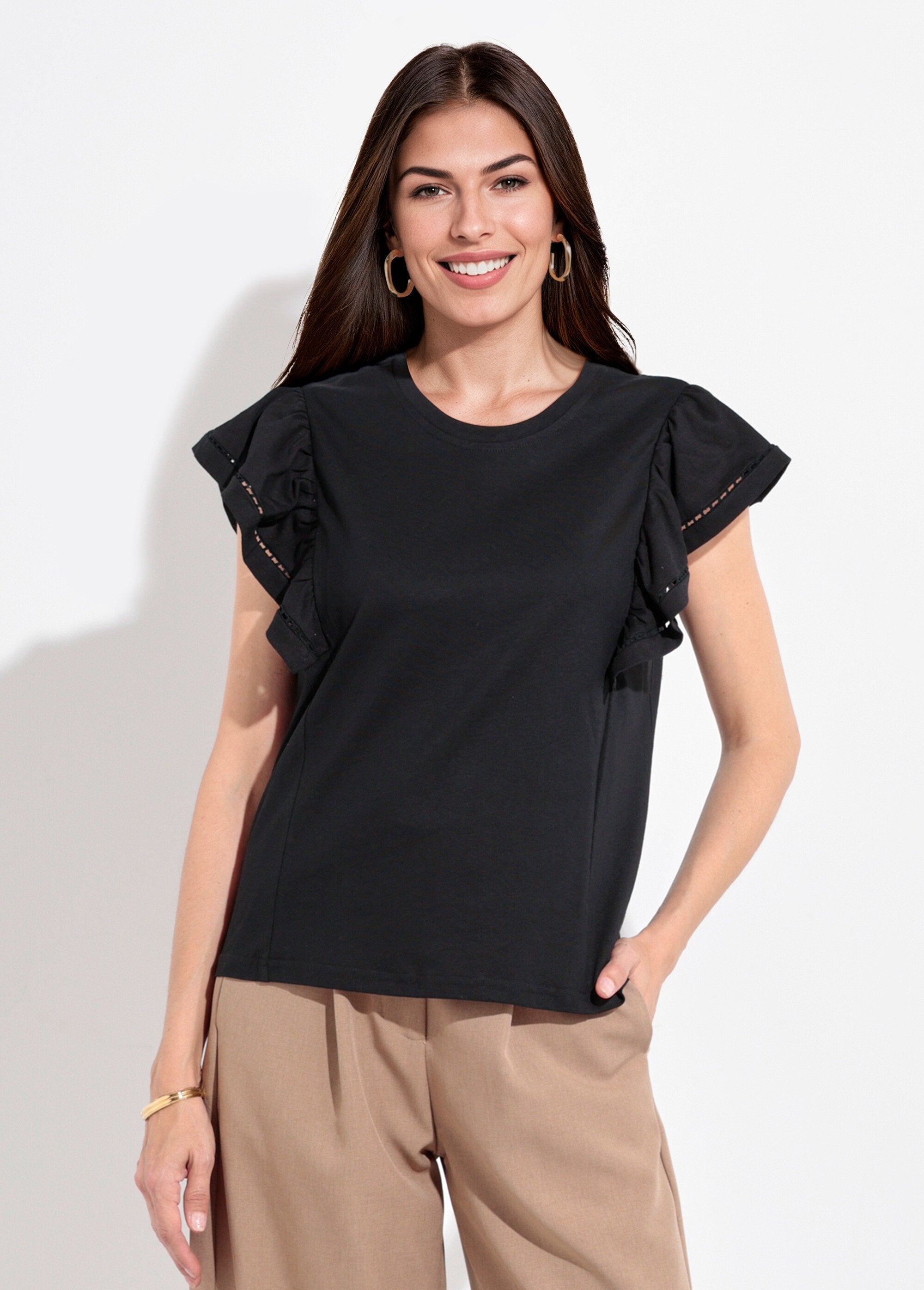 Camiseta_de_manga_corta_con_volantes_calados_Negro_FA1_slim