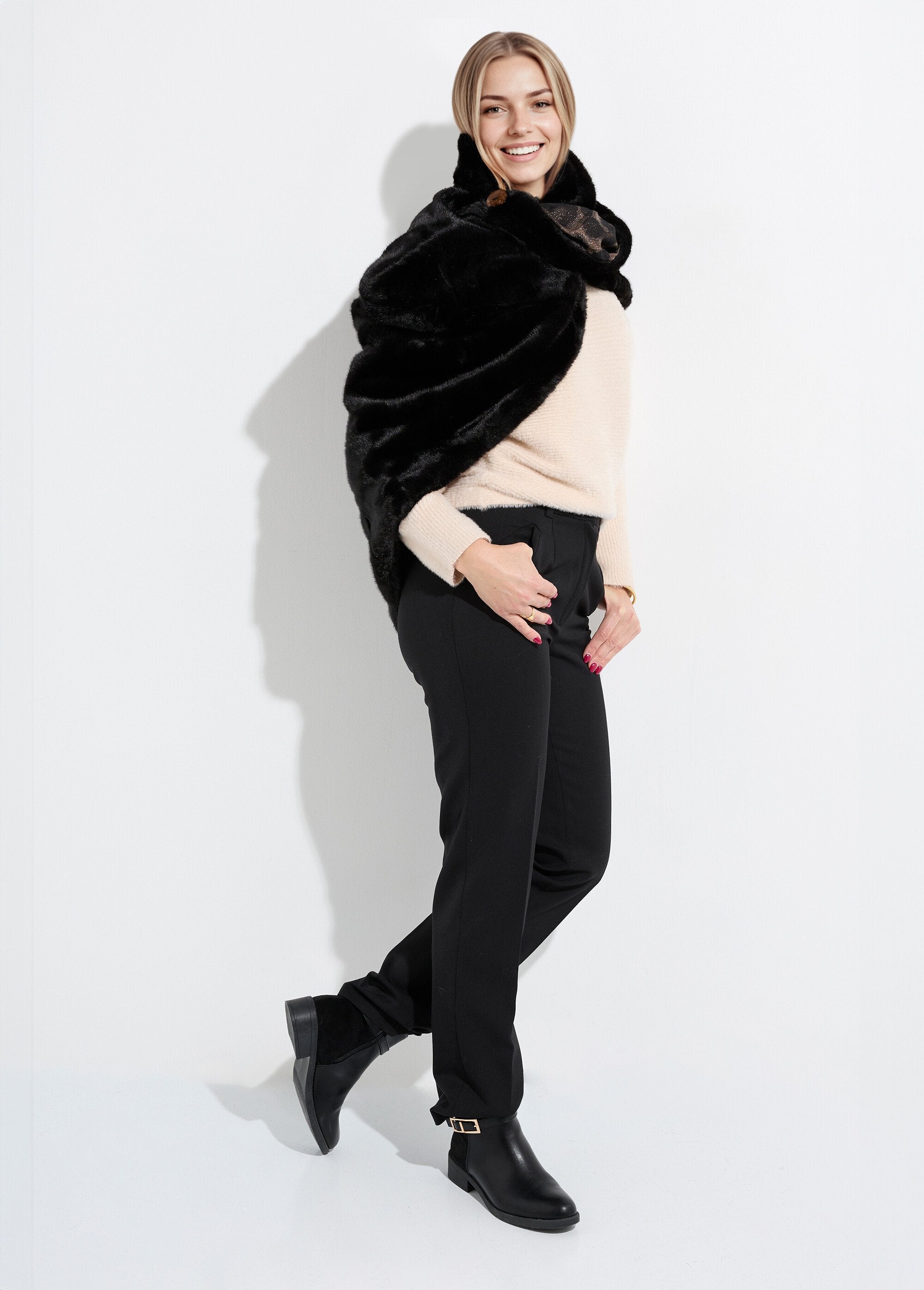 Gargantilla_de_piel_sintética_de_leopardo_Negro_SF1_slim