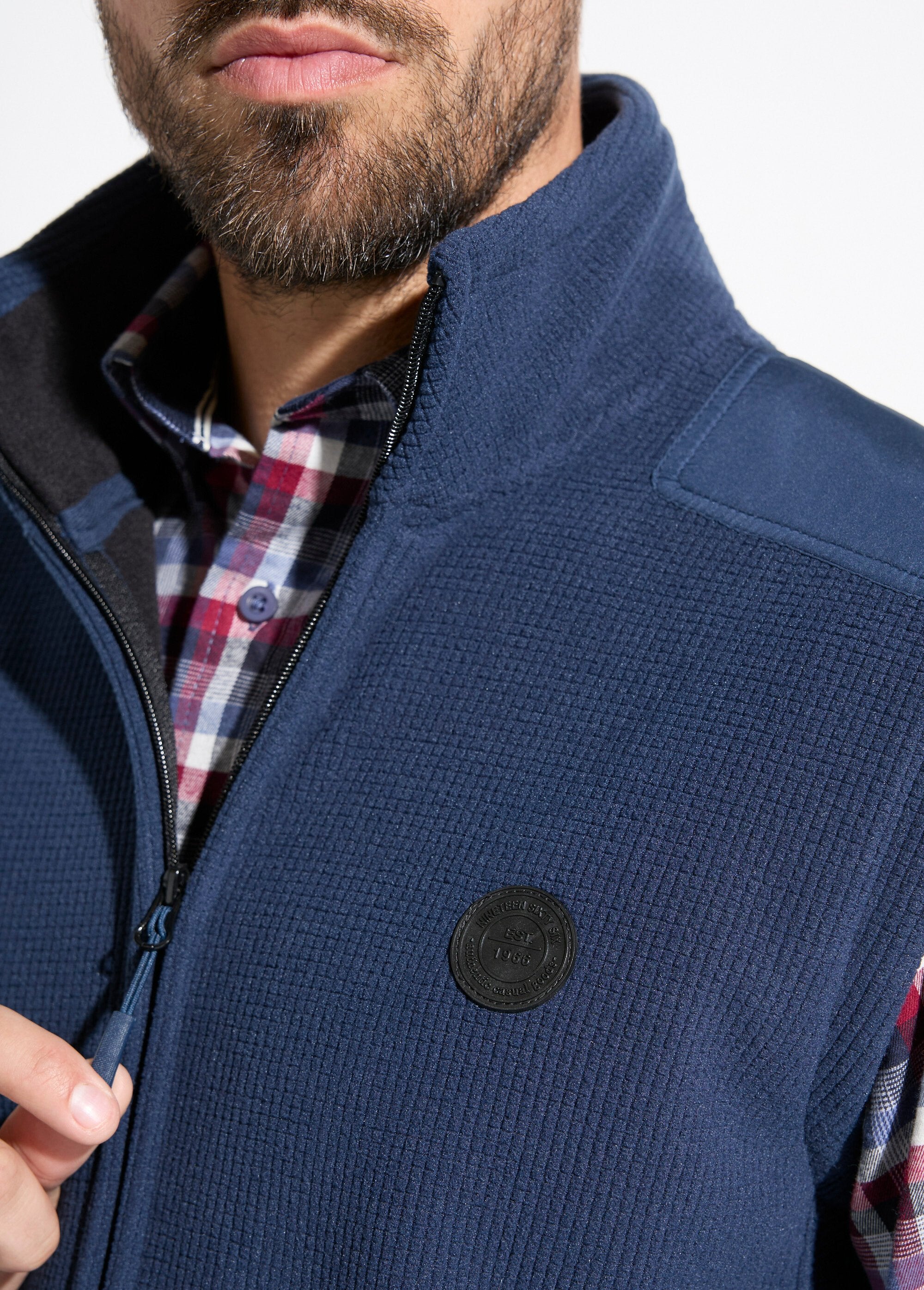 Chaqueta_polar_sin_mangas_con_cuello_alto_Marina_DE1_slim