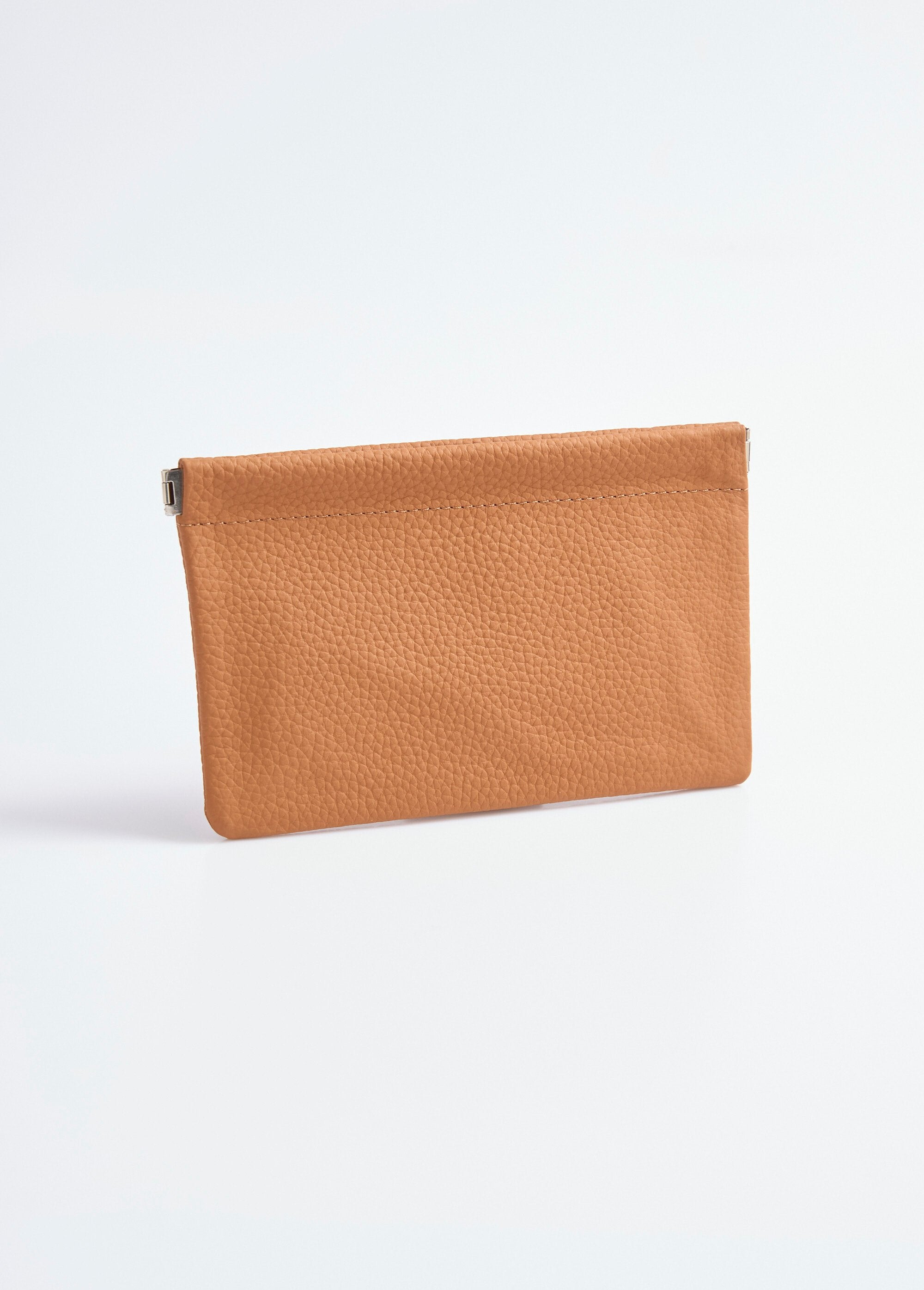 Pequeña_bolsa_de_cuero_con_cierre_rígido_camello_DE2_slim