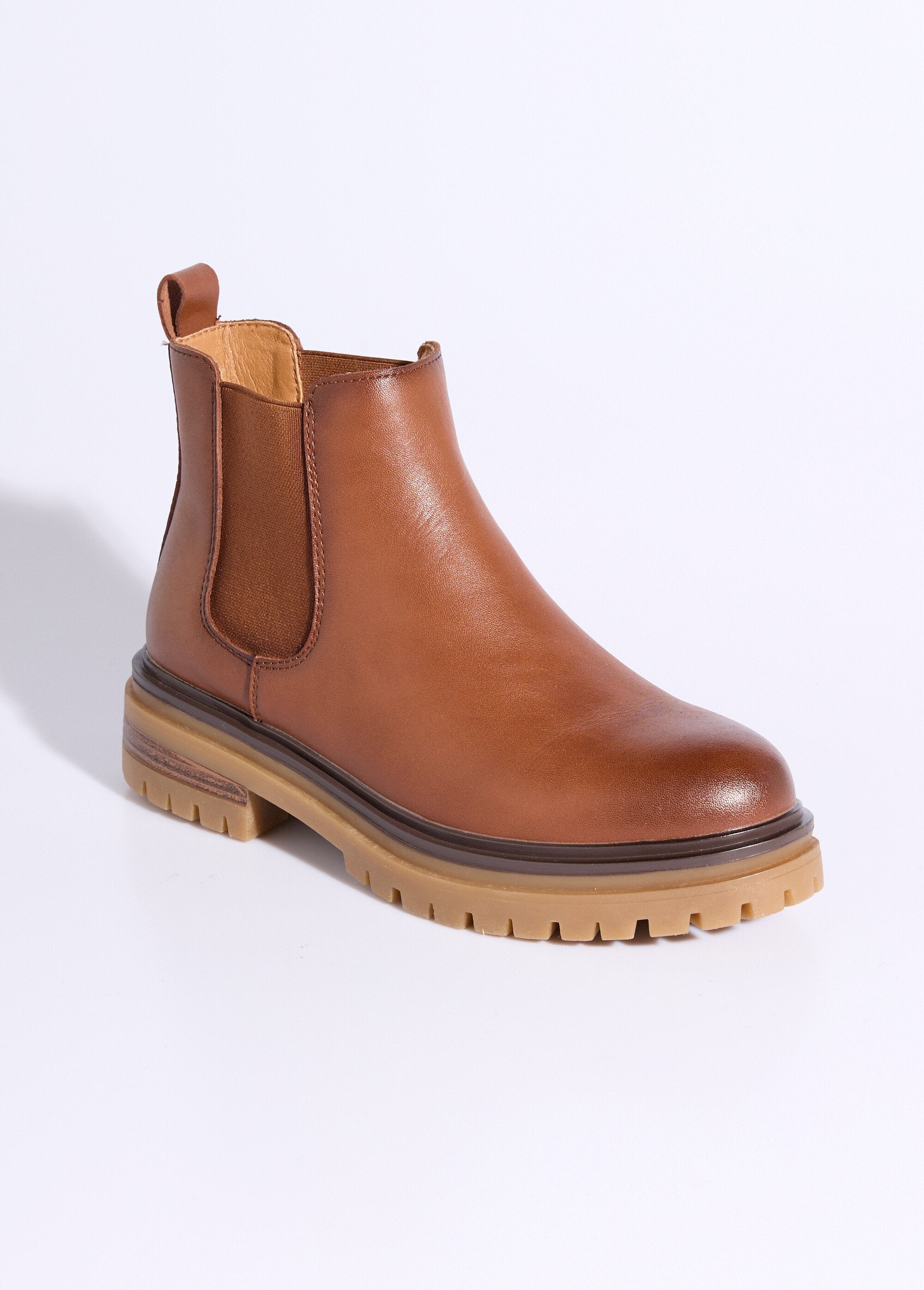 Botas_Chelsea_de_piel_con_suela_gruesa_camello_FA1_slim