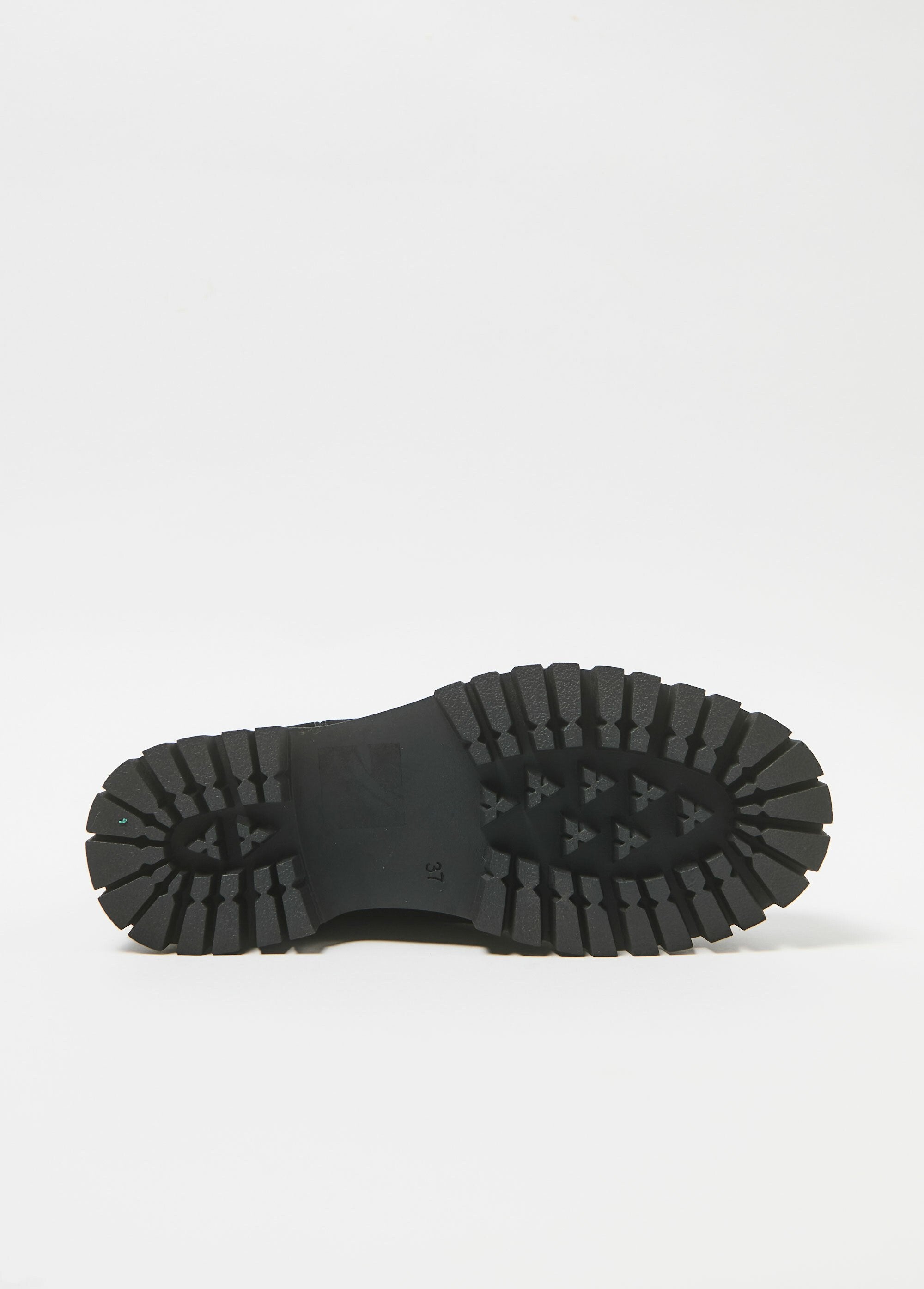 Botines_Chelsea_efecto_ante_con_suela_dentada_Negro_UN1_slim