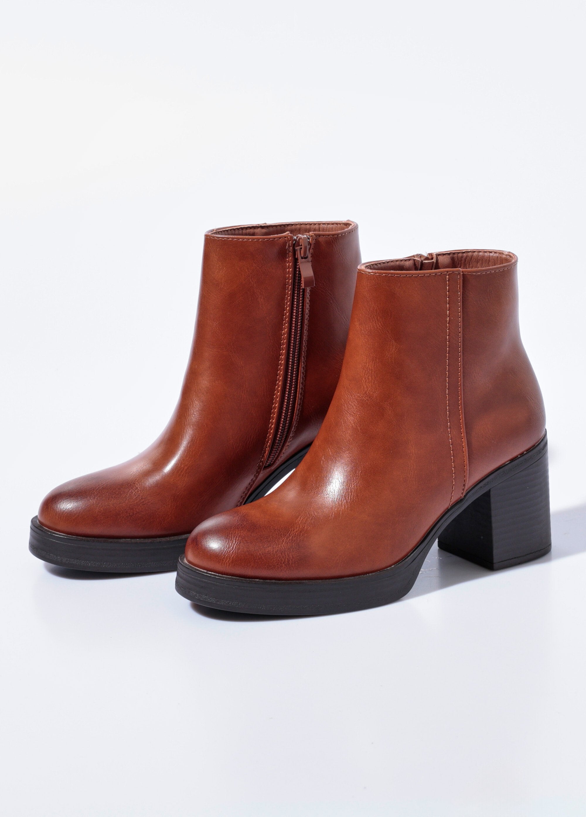 Boots_à_talon_bout_rond,_semelle_épaisse_Camel_DE1_slim