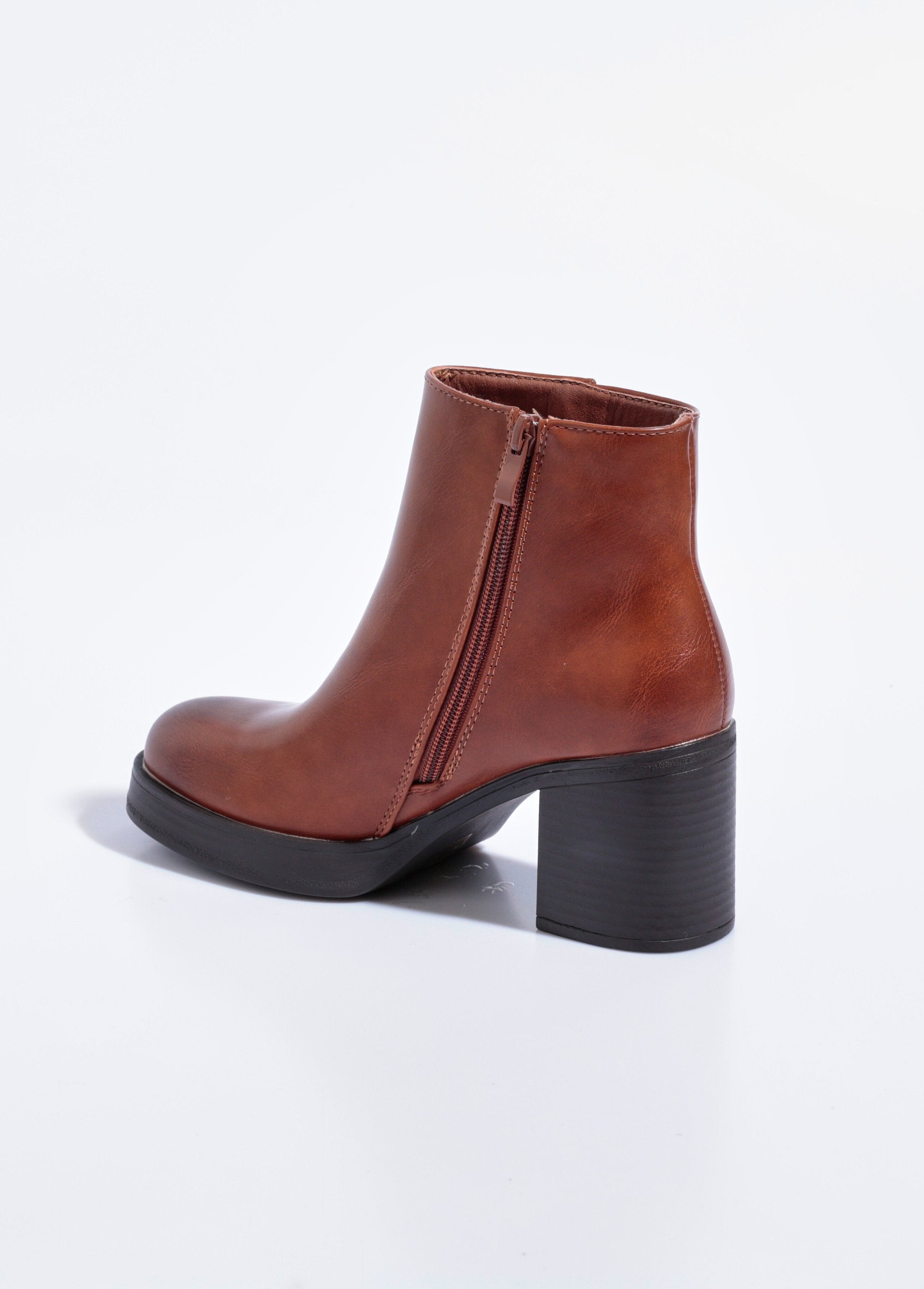 Boots_à_talon_bout_rond,_semelle_épaisse_Camel_DO1_slim