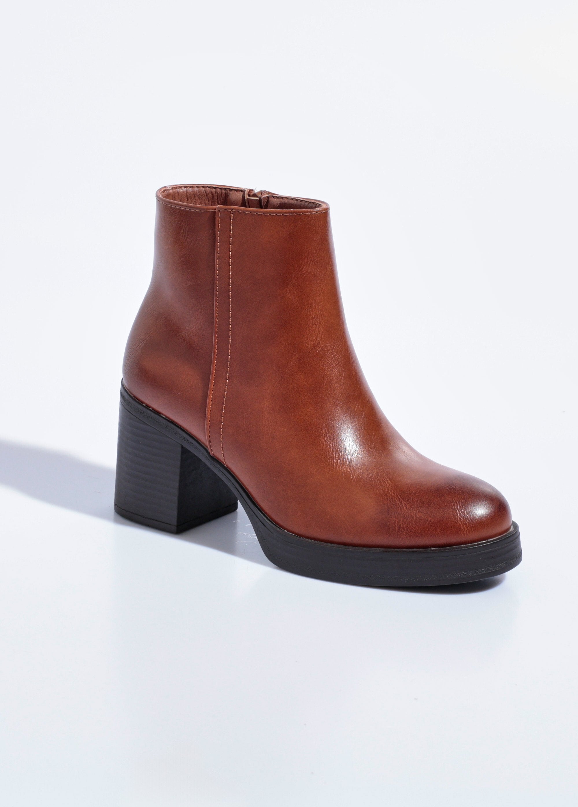 Boots_à_talon_bout_rond,_semelle_épaisse_Camel_FA1_slim
