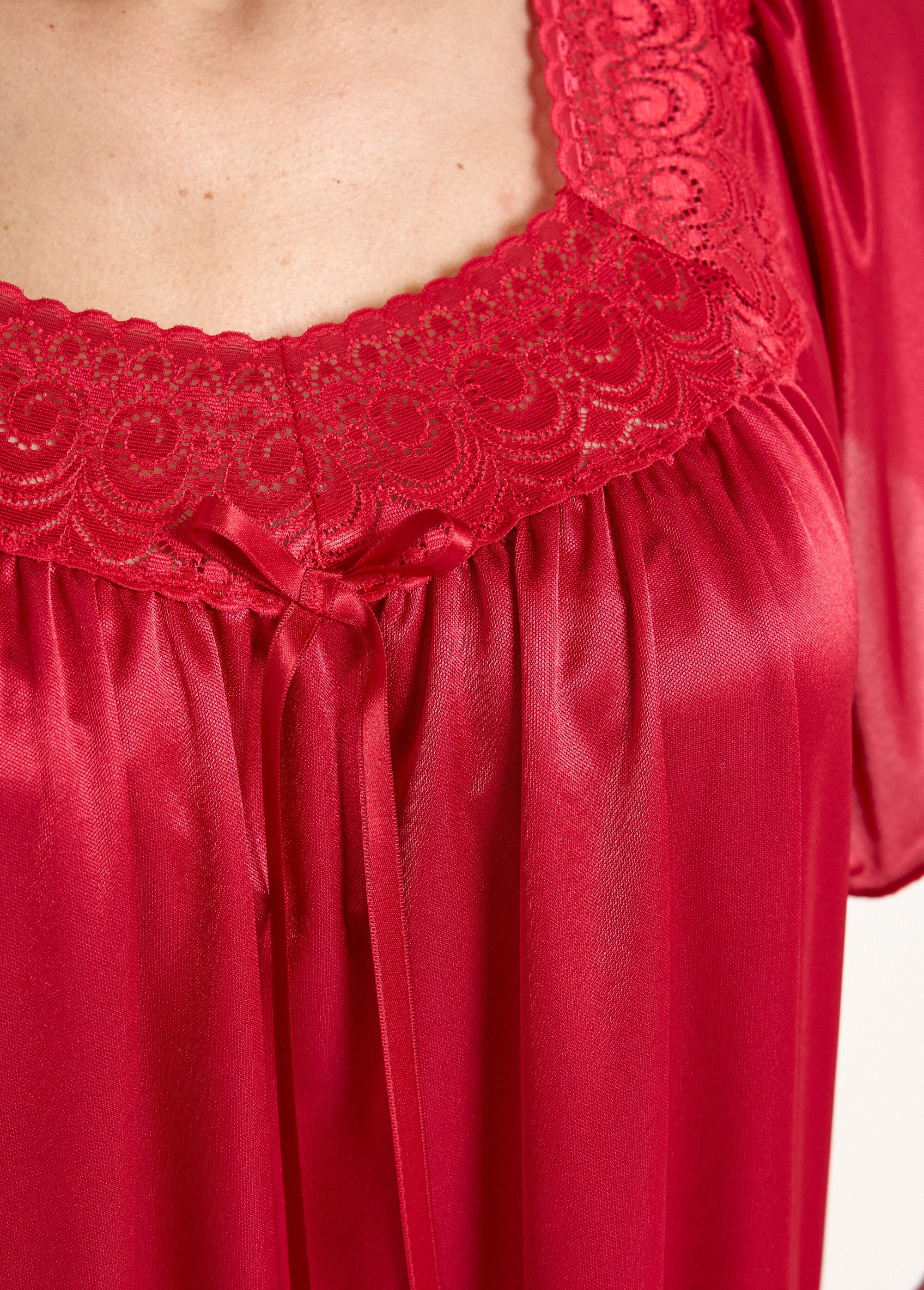 Camisón_largo_de_raso_de_encaje_antiestático_Rubí_DE2_slim