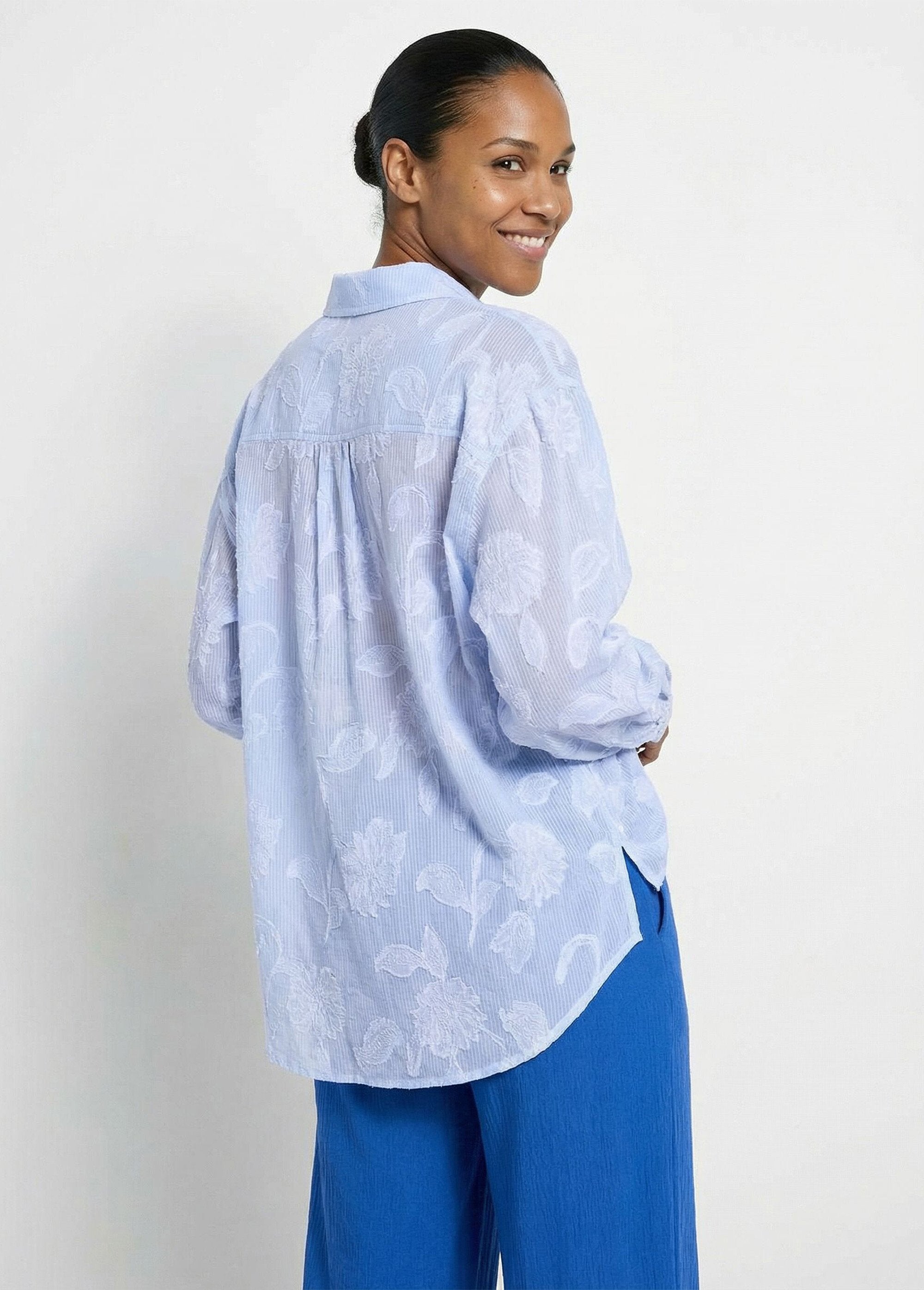 Blusa_larga_de_algodón_a_rayas_y_jacquard_Azul_y_blanco_DO1_slim