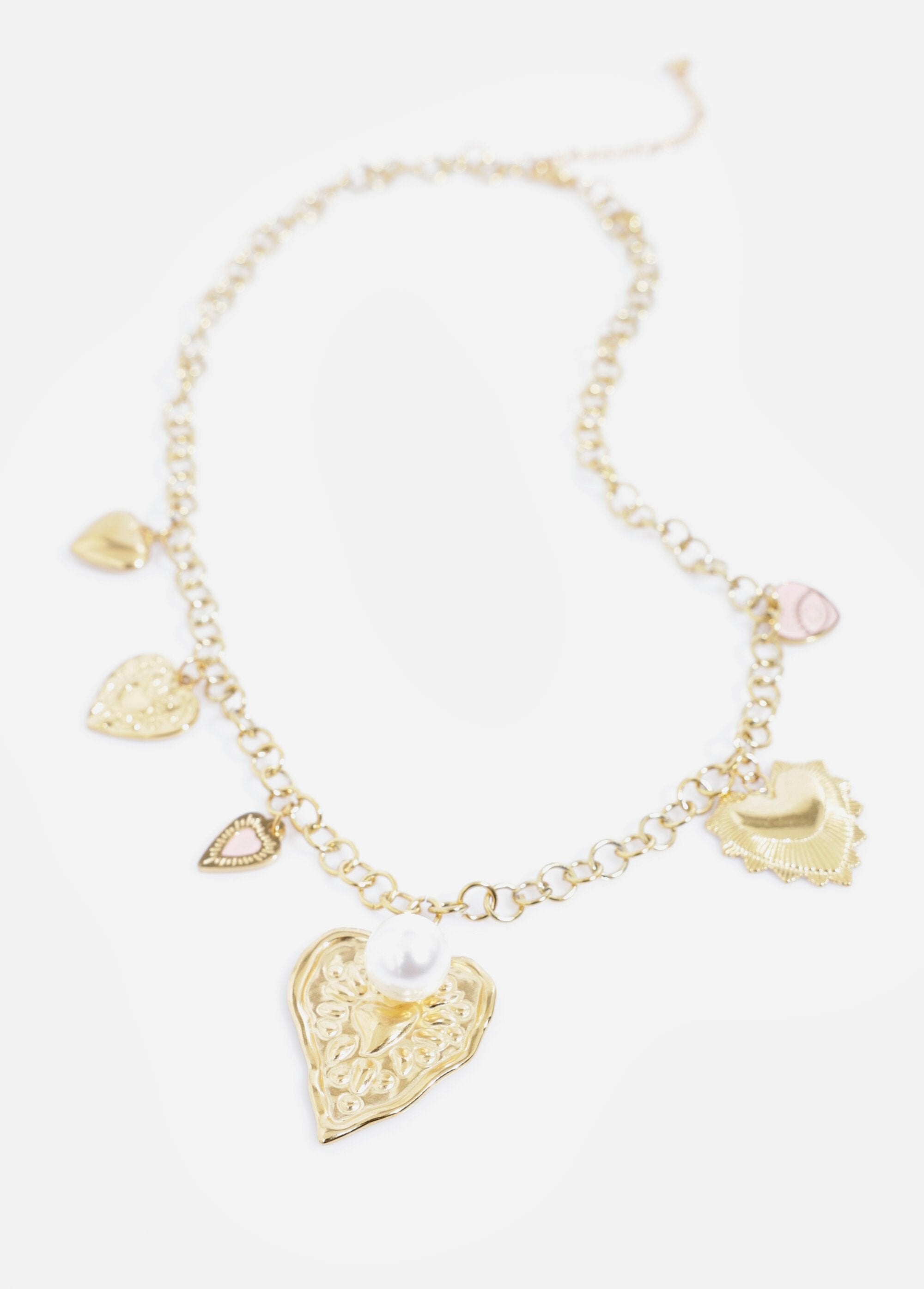 Collar_con_dije_de_corazón_de_acero_inoxidable_Dorado_FA1_slim