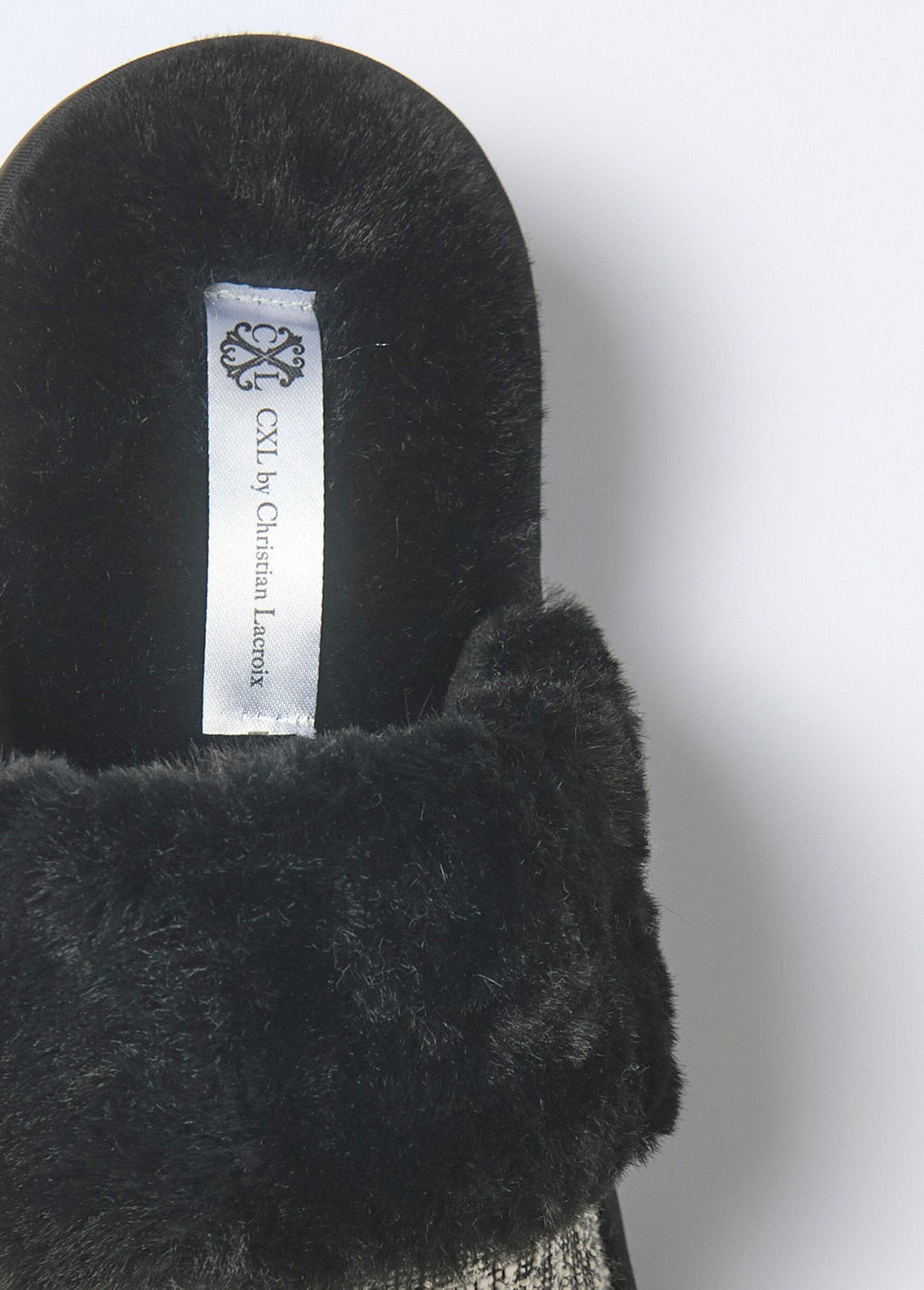 Chaussons_mules_bord_fourrure_Noir_DE1_slim