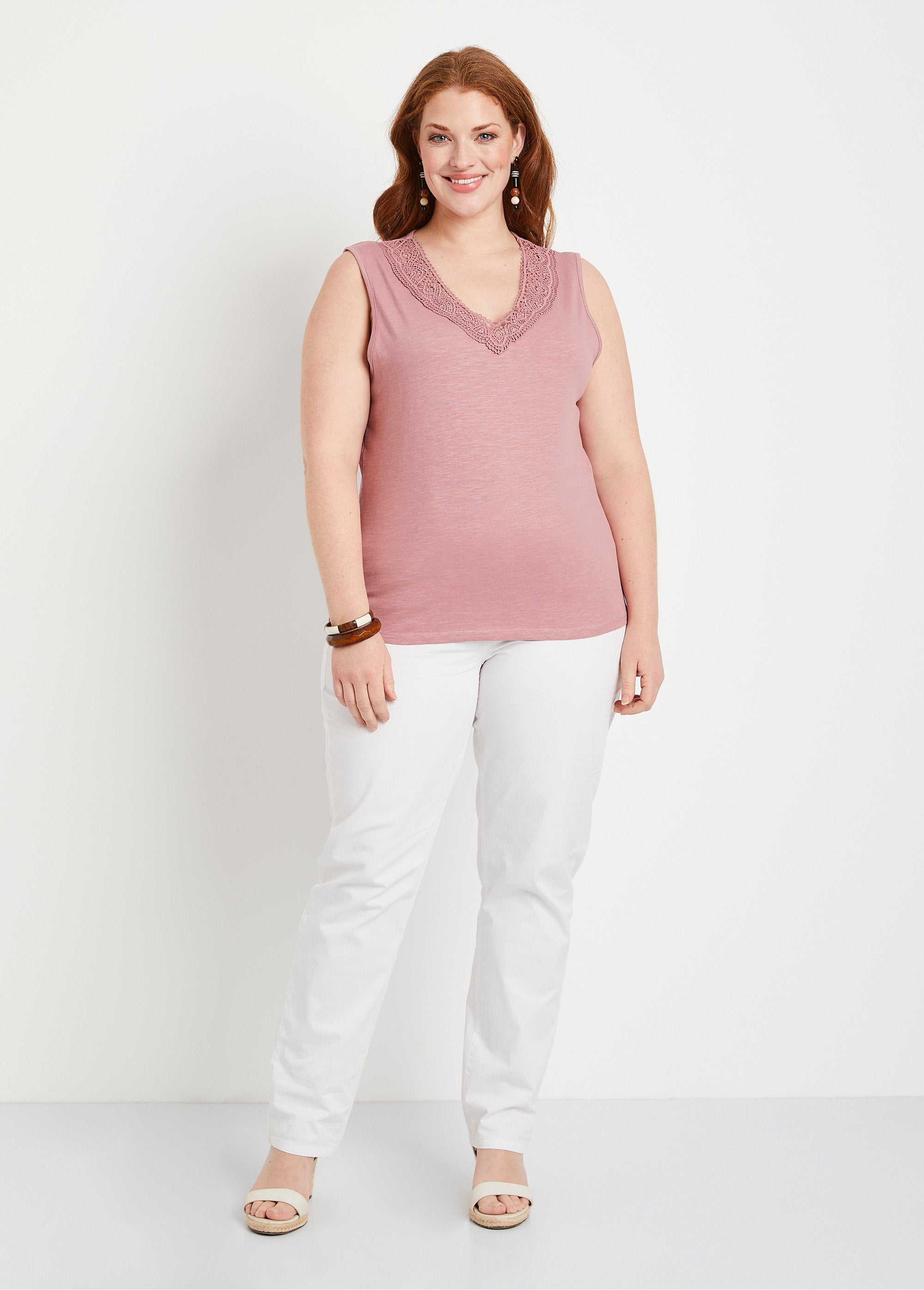 Camiseta_de_tirantes_de_algodón_y_macramé_Rosa_SF1_curvy