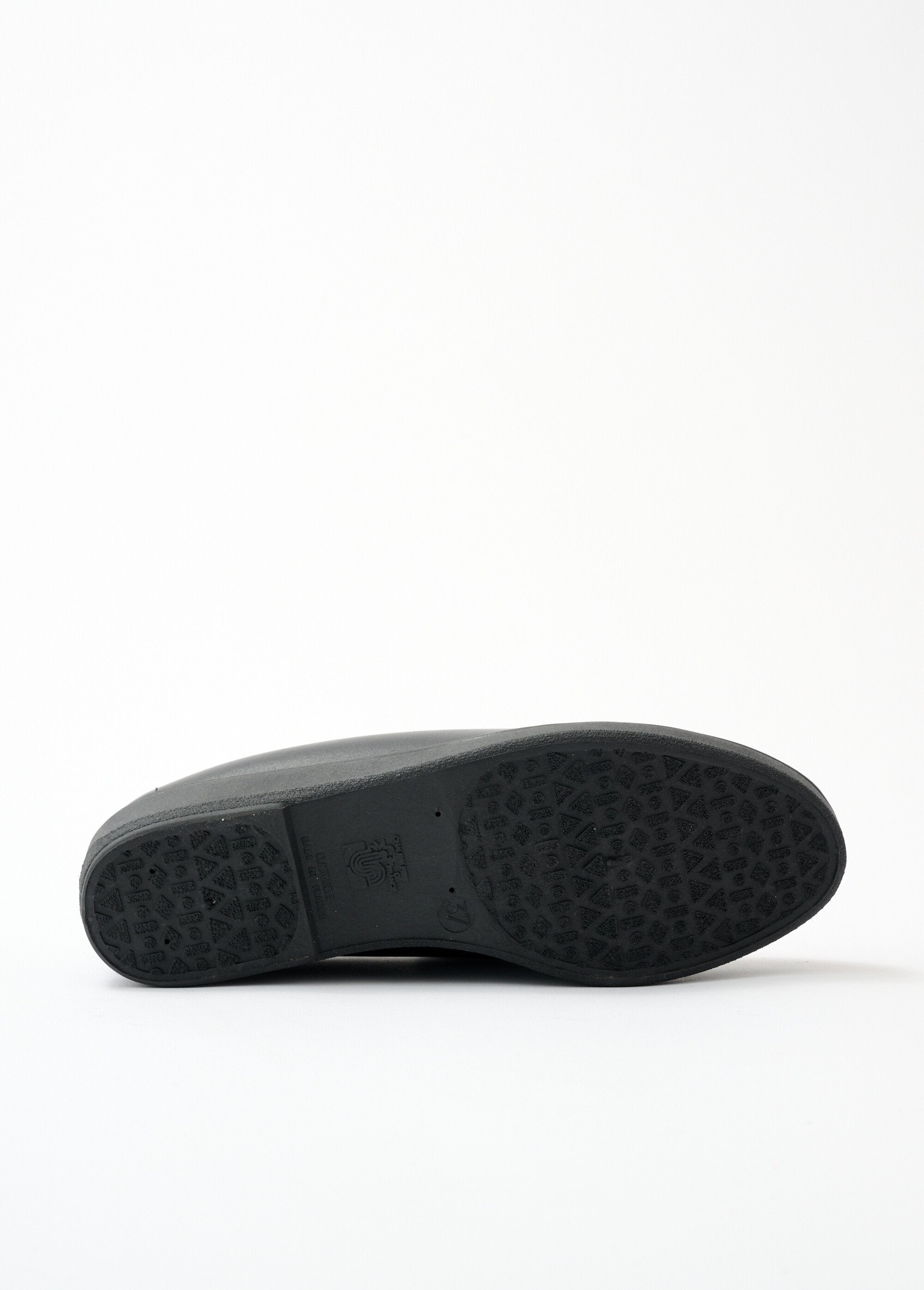 Derby_anchos_de_piel_bordados_con_velcro_Negro_UN1_slim