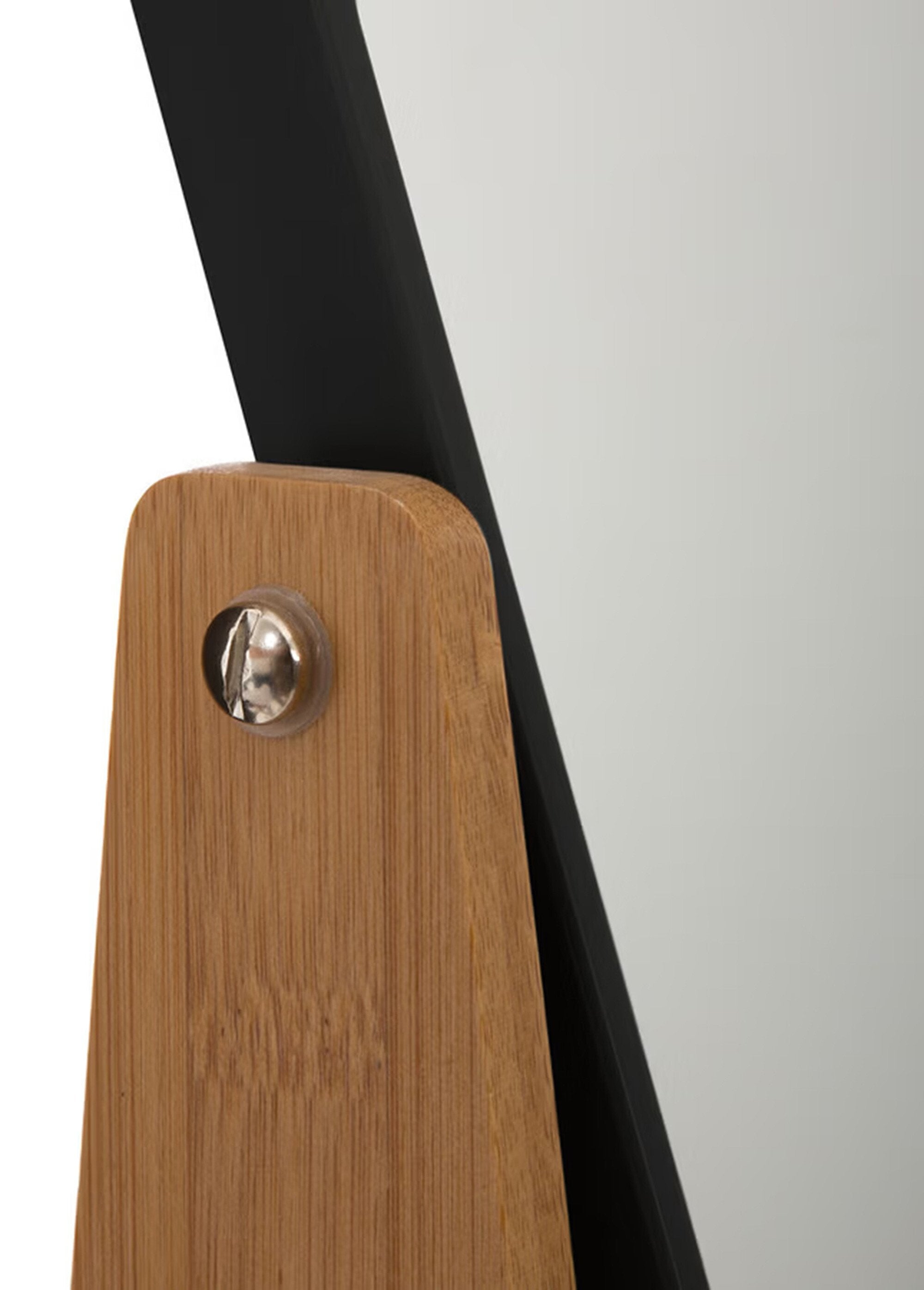 Espejo_de_aumento_con_soporte_de_bambú_Negro_y_bambú_DE1_slim