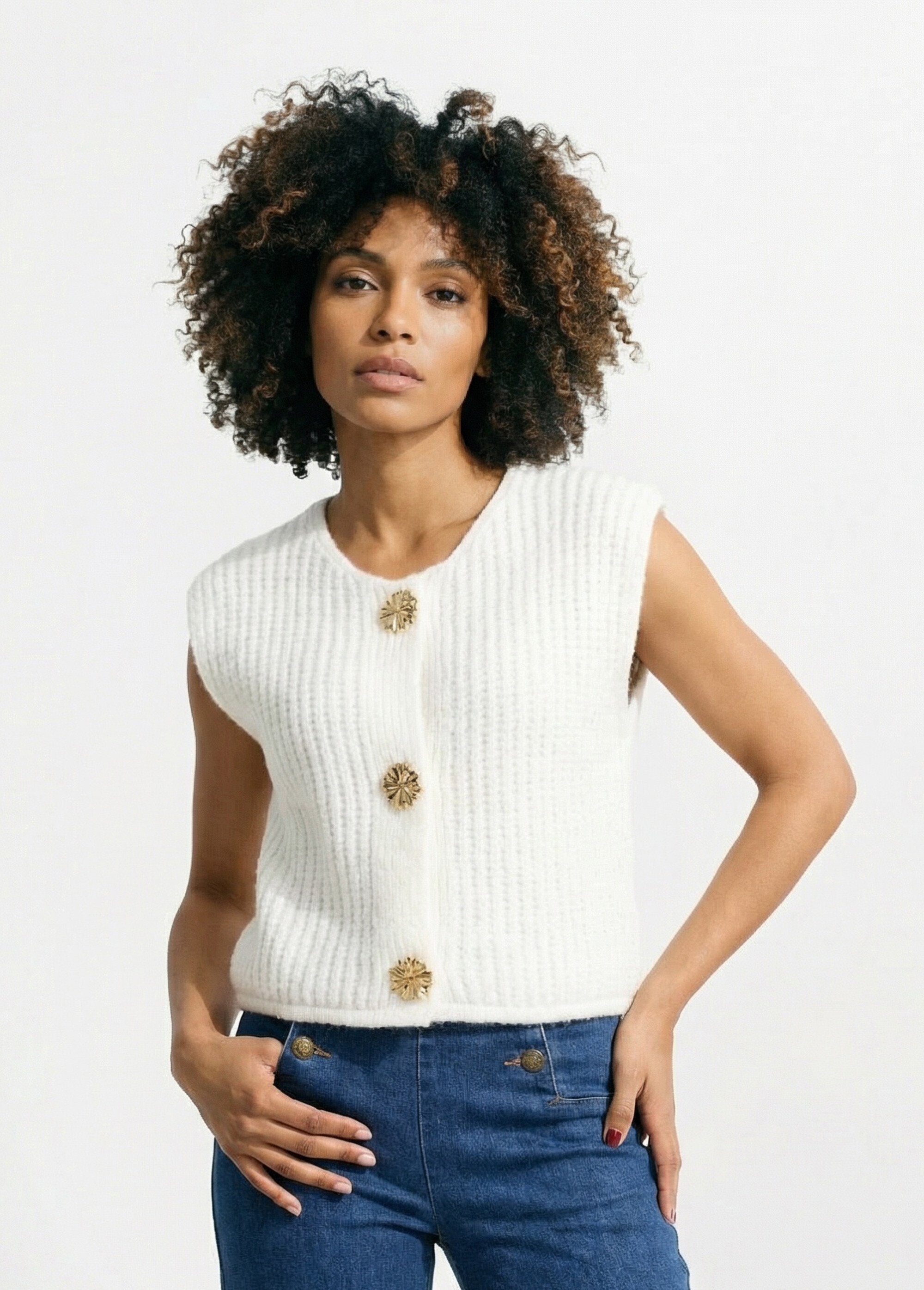 Chaleco_sin_mangas_con_botones_joya_Blanco_FA1_slim