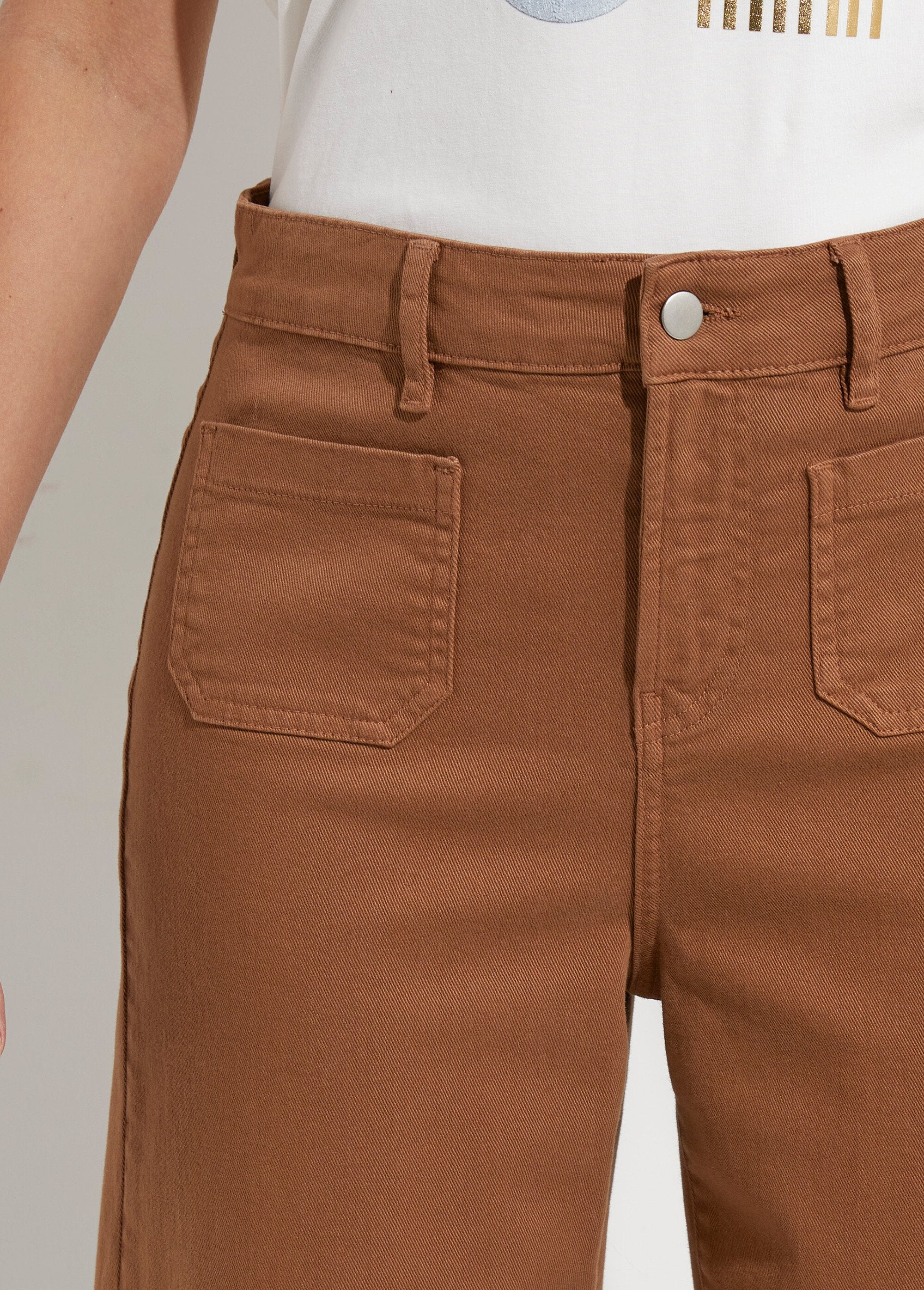 Vaqueros_de_mezclilla_elásticos_anchos_de_7/8_de_largo_con_4_bolsillos_Avellana_DE1_slim