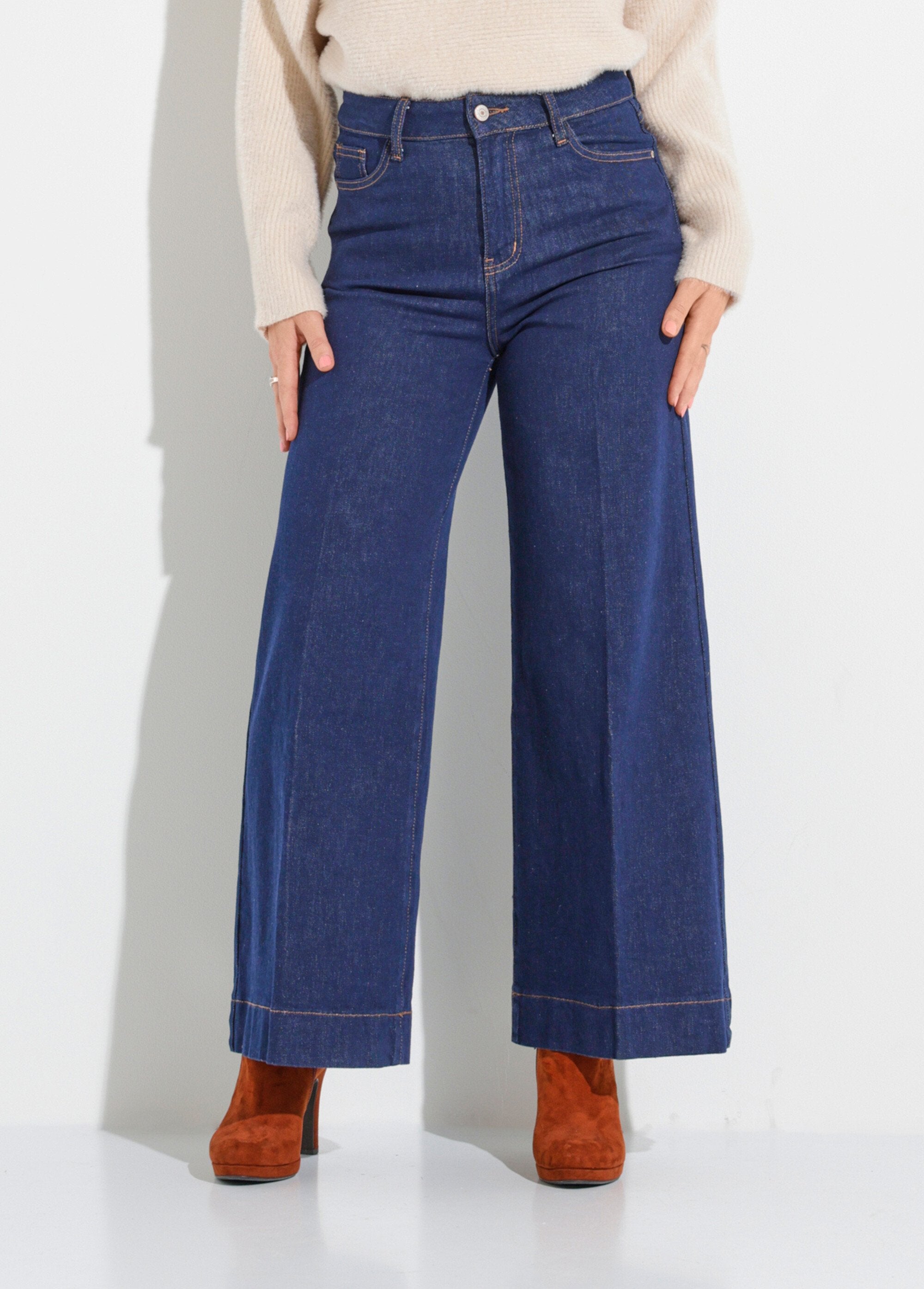 Jean_large_denim,_spécial_GRANDE_TAILLE_Bleu_brut_FA1_slim