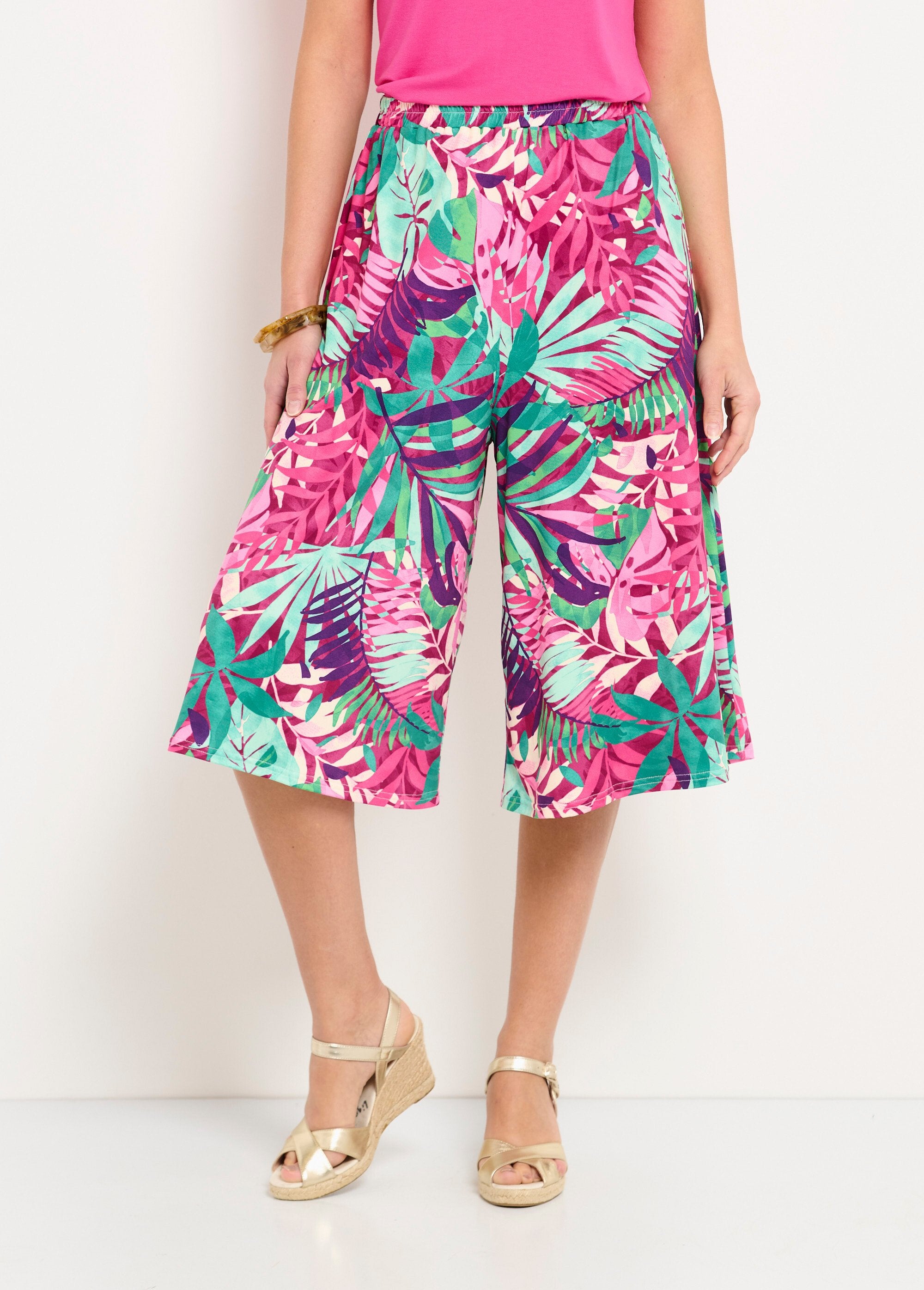 Culotte_con_cintura_elástica_y_estampado_tropical_Multicolor_FA1_slim