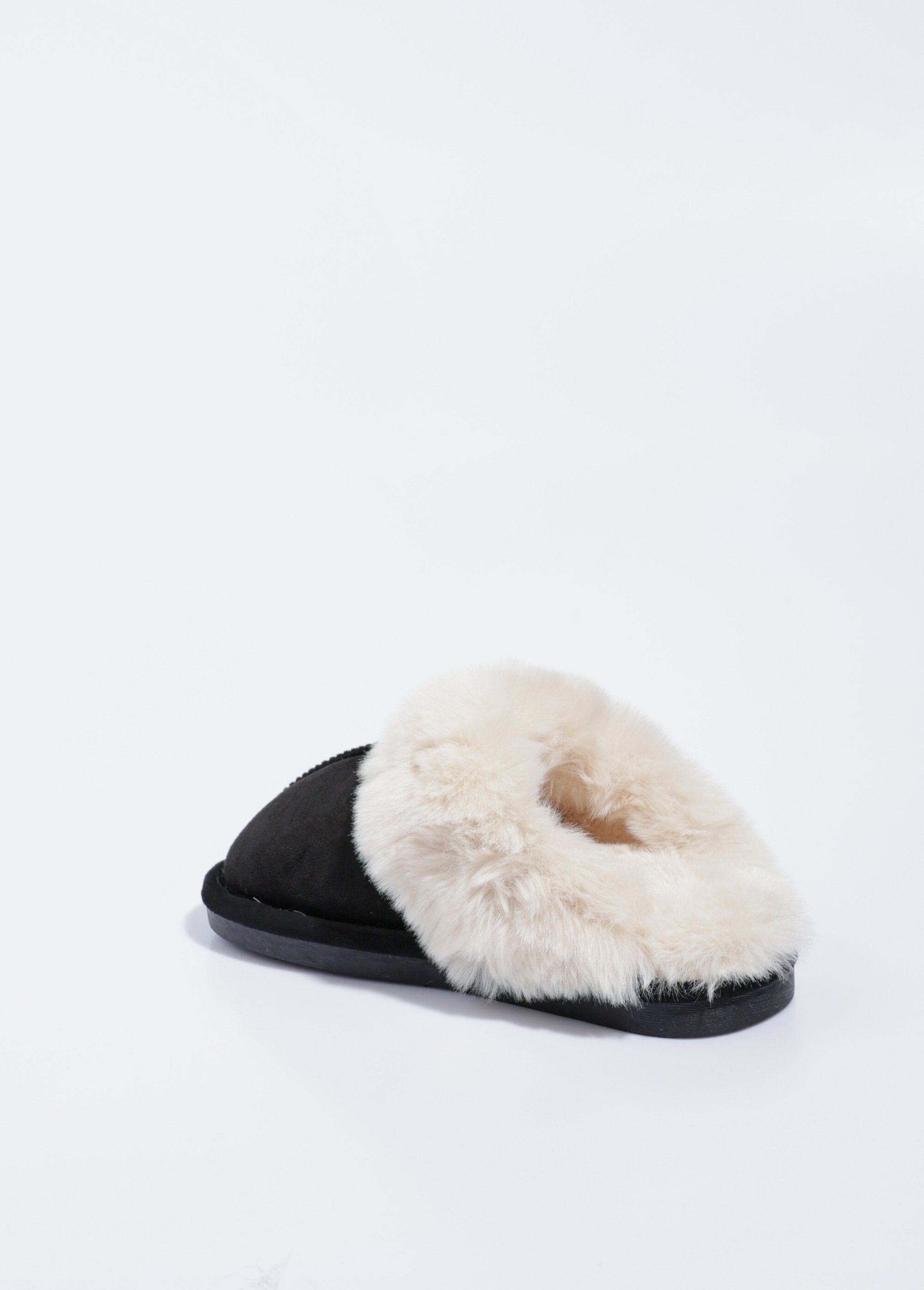 Zapatillas_tipo_mulas_Negro_DO1_slim