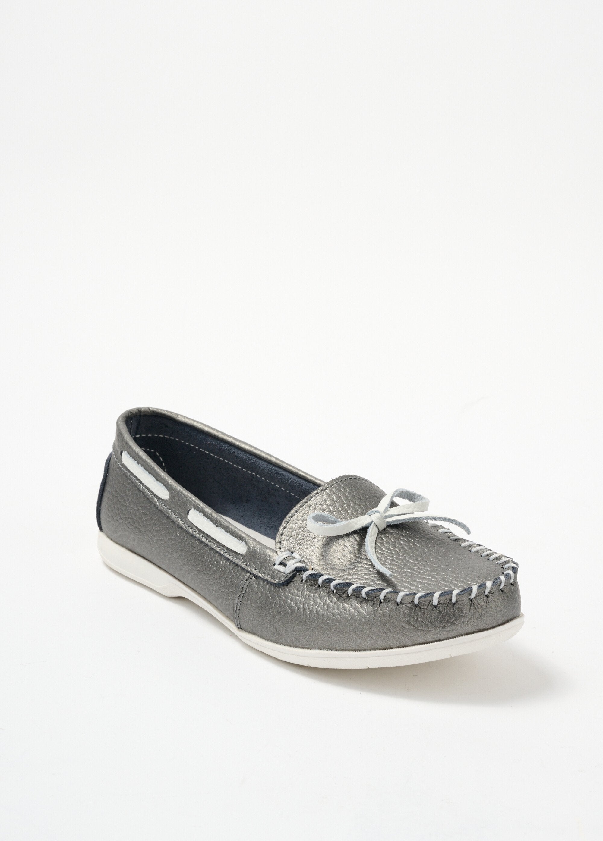 Mocasín_estilo_náutico_Gris_FA1_slim