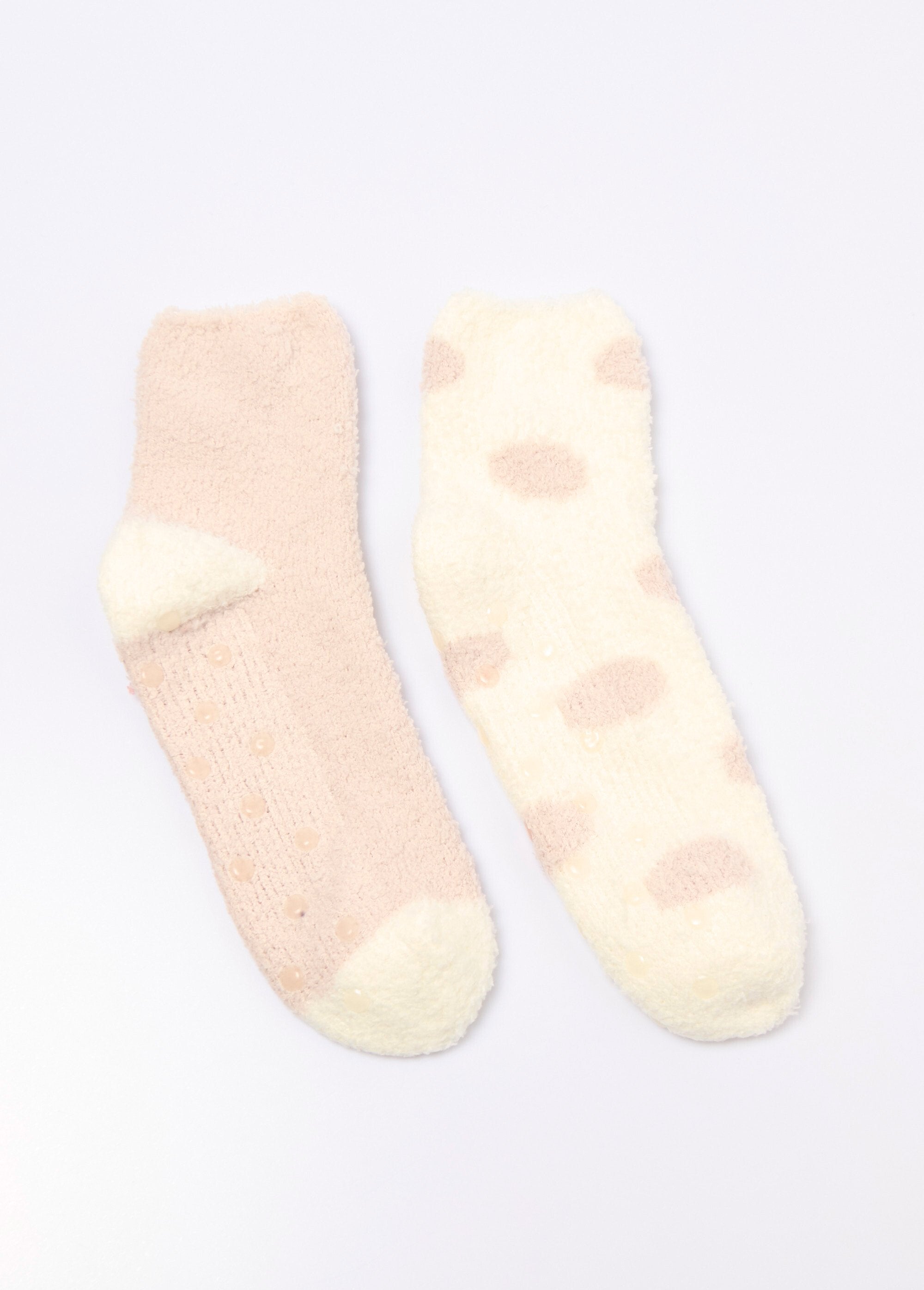 Pack_de_2_calcetines_cálidos_antideslizantes_con_tachuelas_Conjunto_2_beiges_DE1_slim