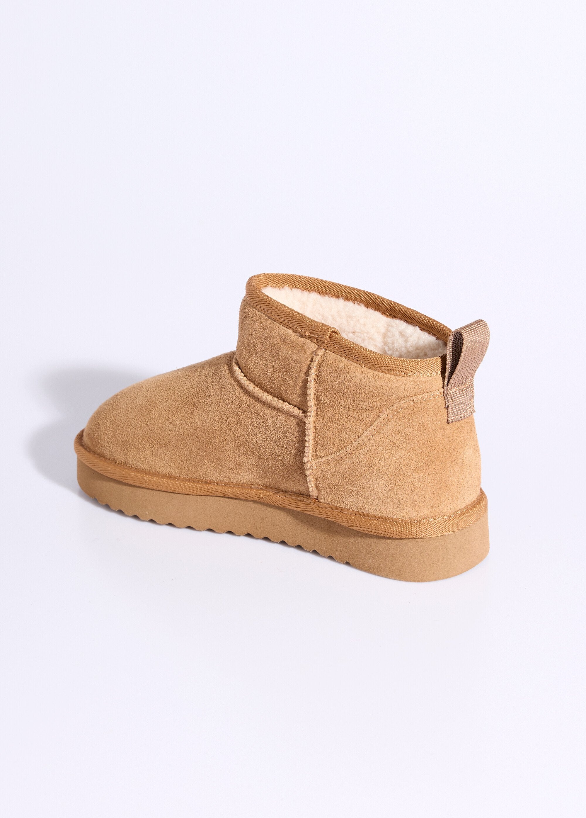 Botas_bajas_forradas_de_piel_con_suela_de_cuña_camello_DO1_slim