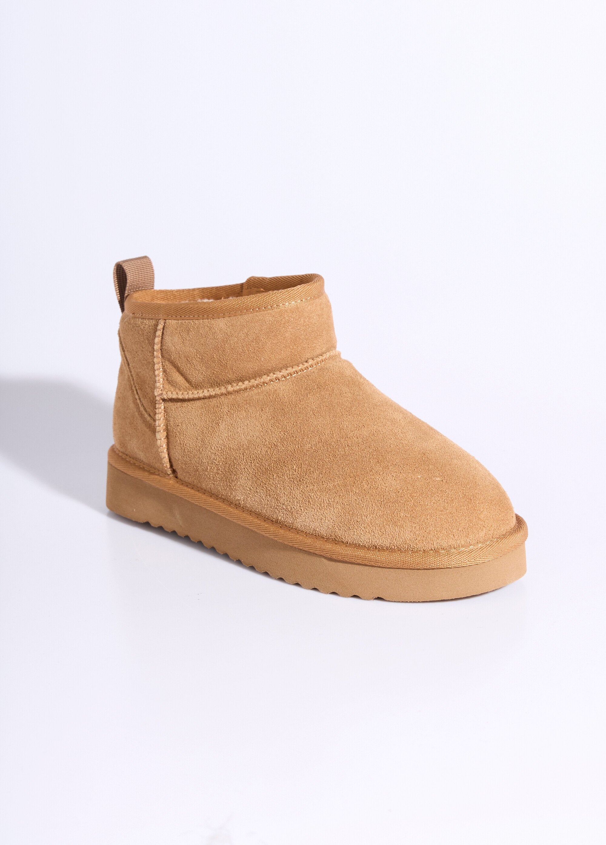 Botas_bajas_forradas_de_piel_con_suela_de_cuña_camello_FA1_slim
