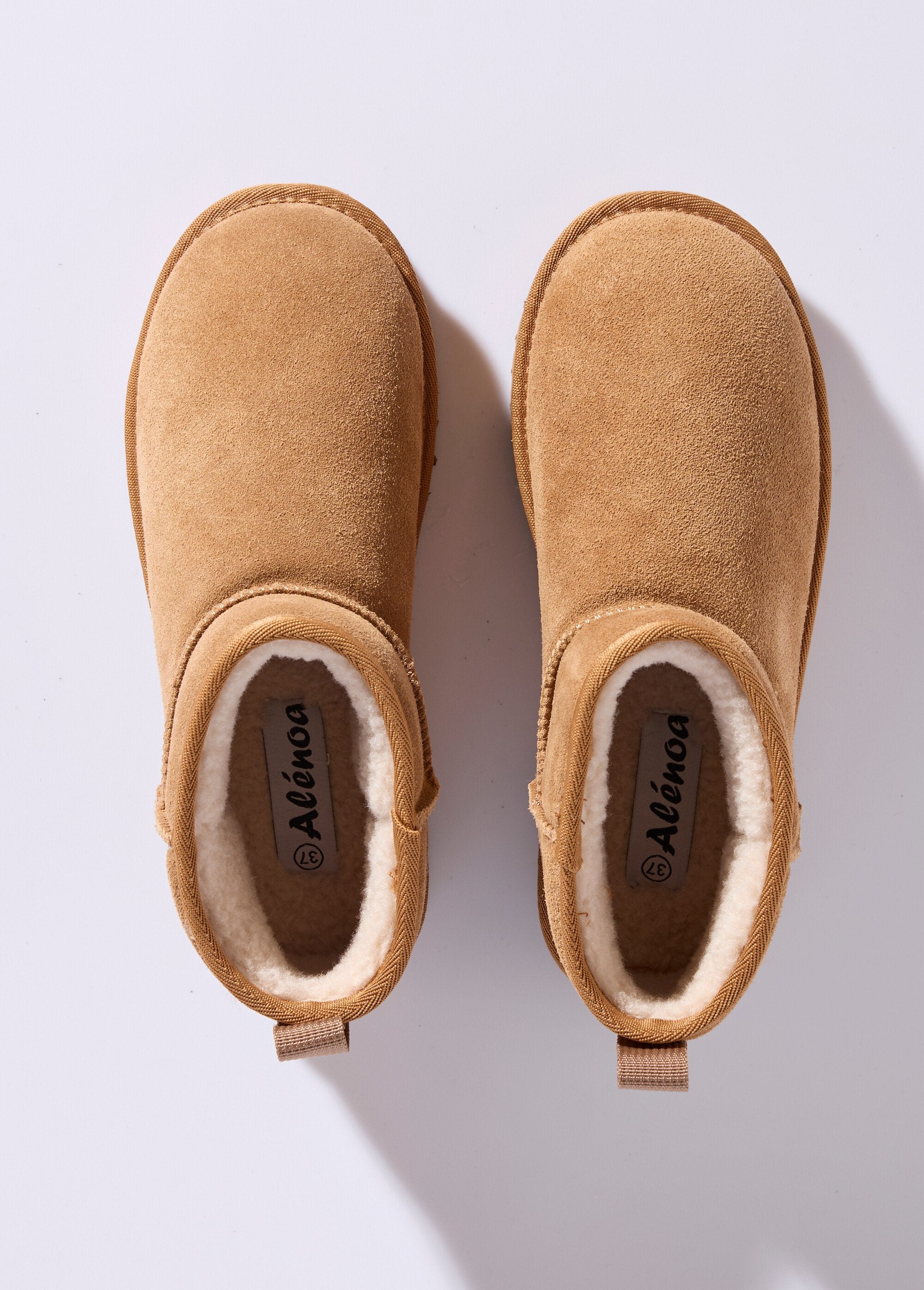 Botas_bajas_forradas_de_piel_con_suela_de_cuña_camello_OV1_slim