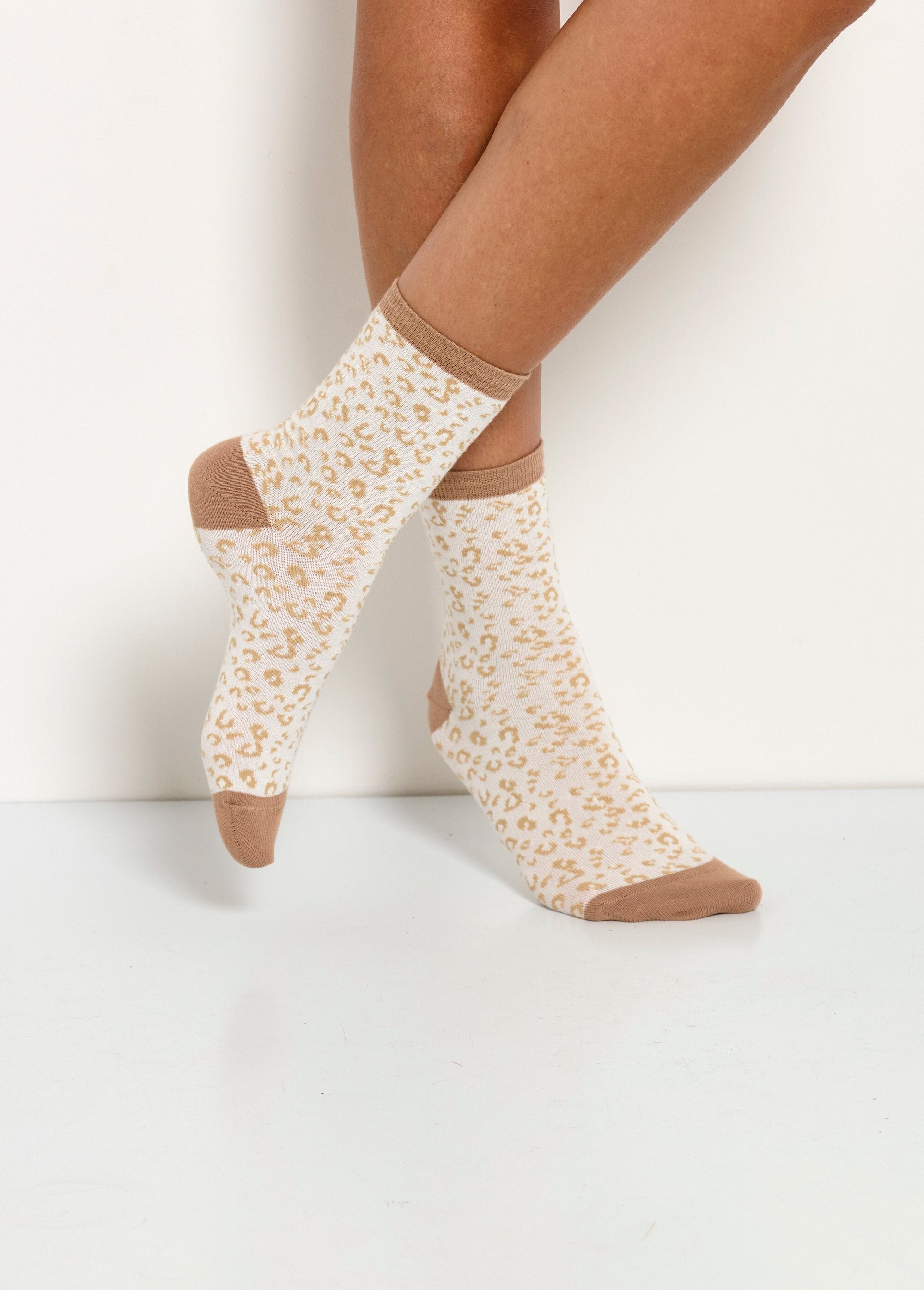 Calcetines_hasta_la_rodilla_estampado_leopardo_-_pack_de_3_pares_Lote_marfil3_FA2_slim