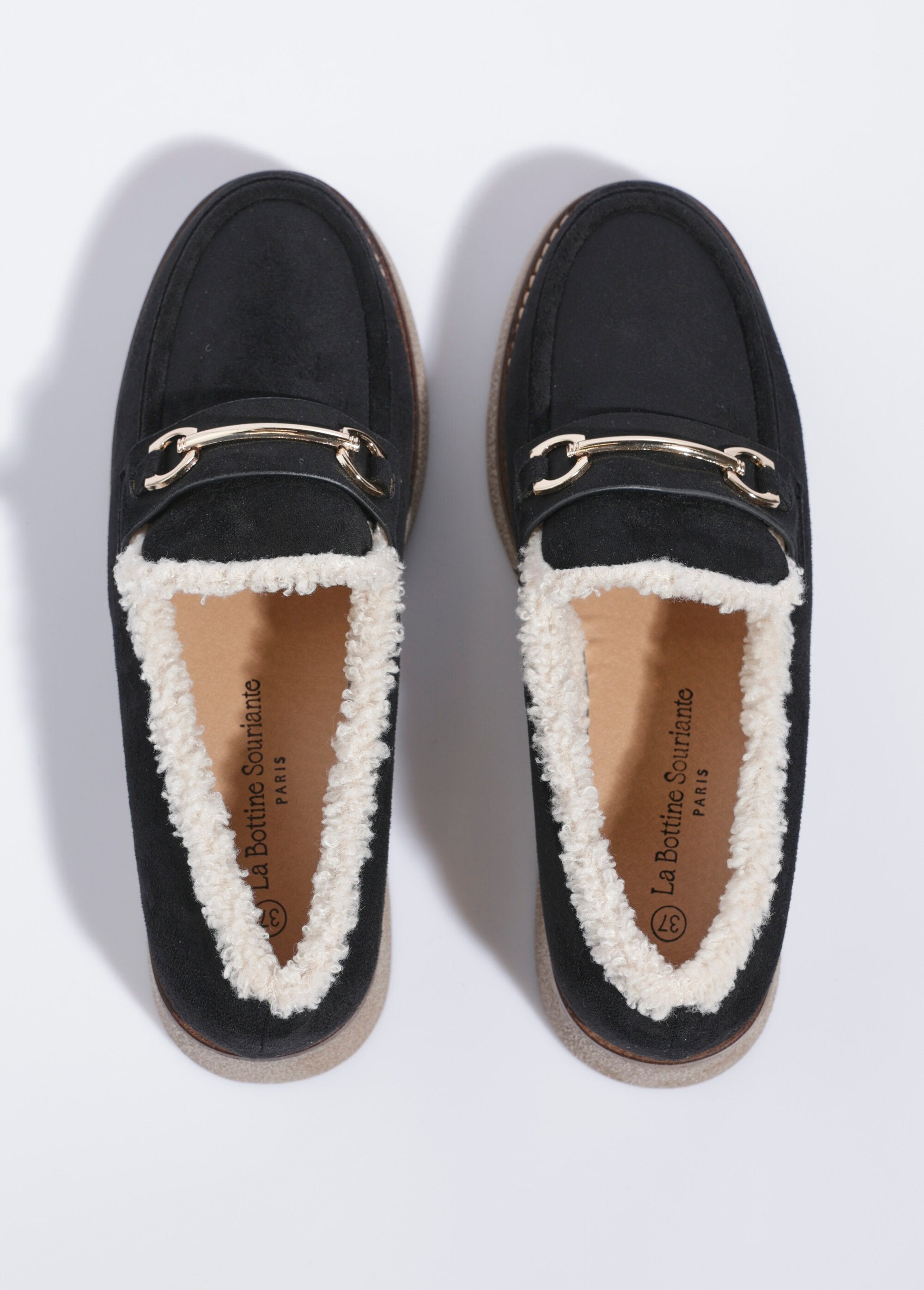 Mocasines_forrados_con_suela_efecto_crepé_Negro_OV1_slim