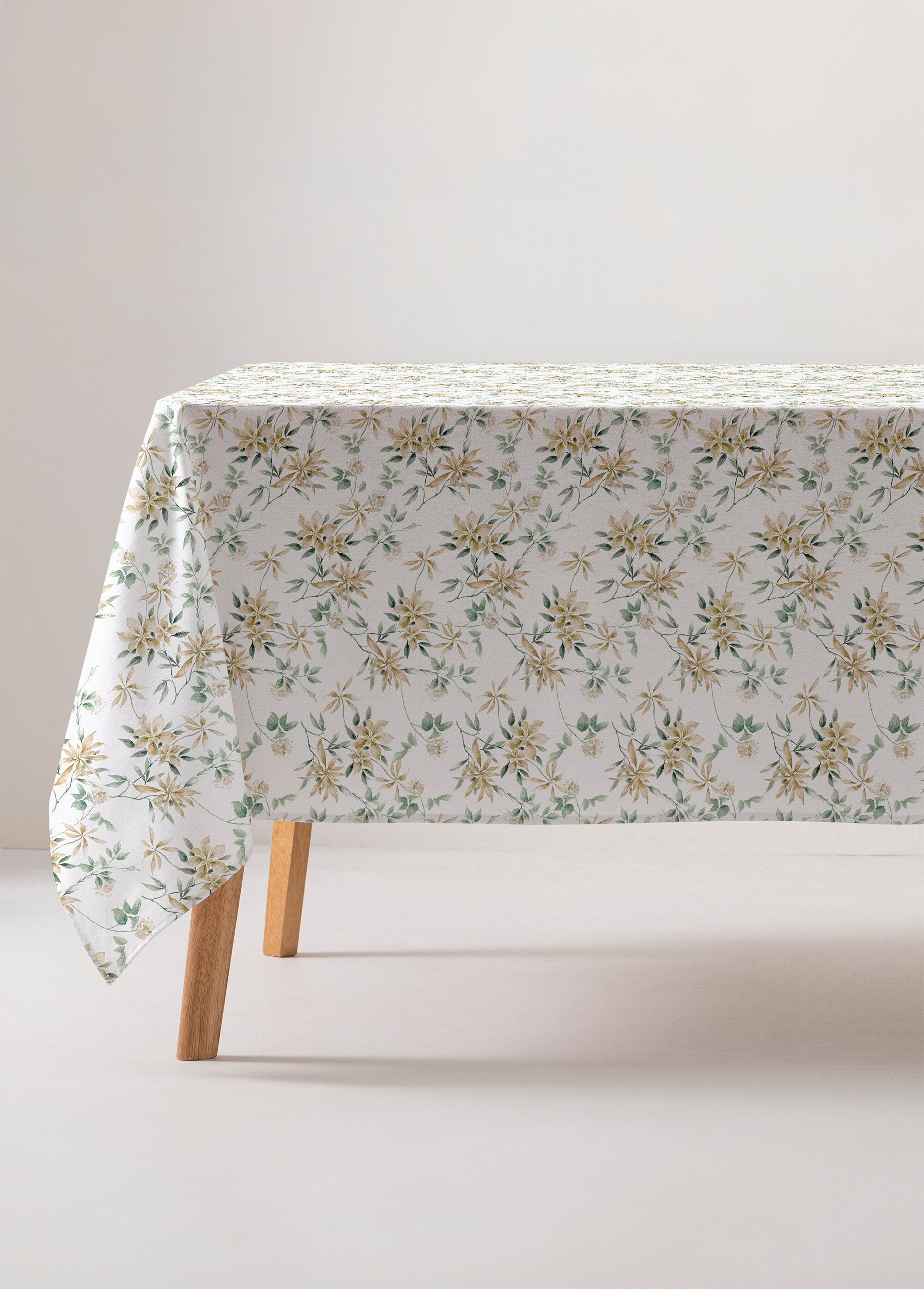 Mantel_antimanchas_con_estampado_de_hojas_Estampado_verde_FA1_slim