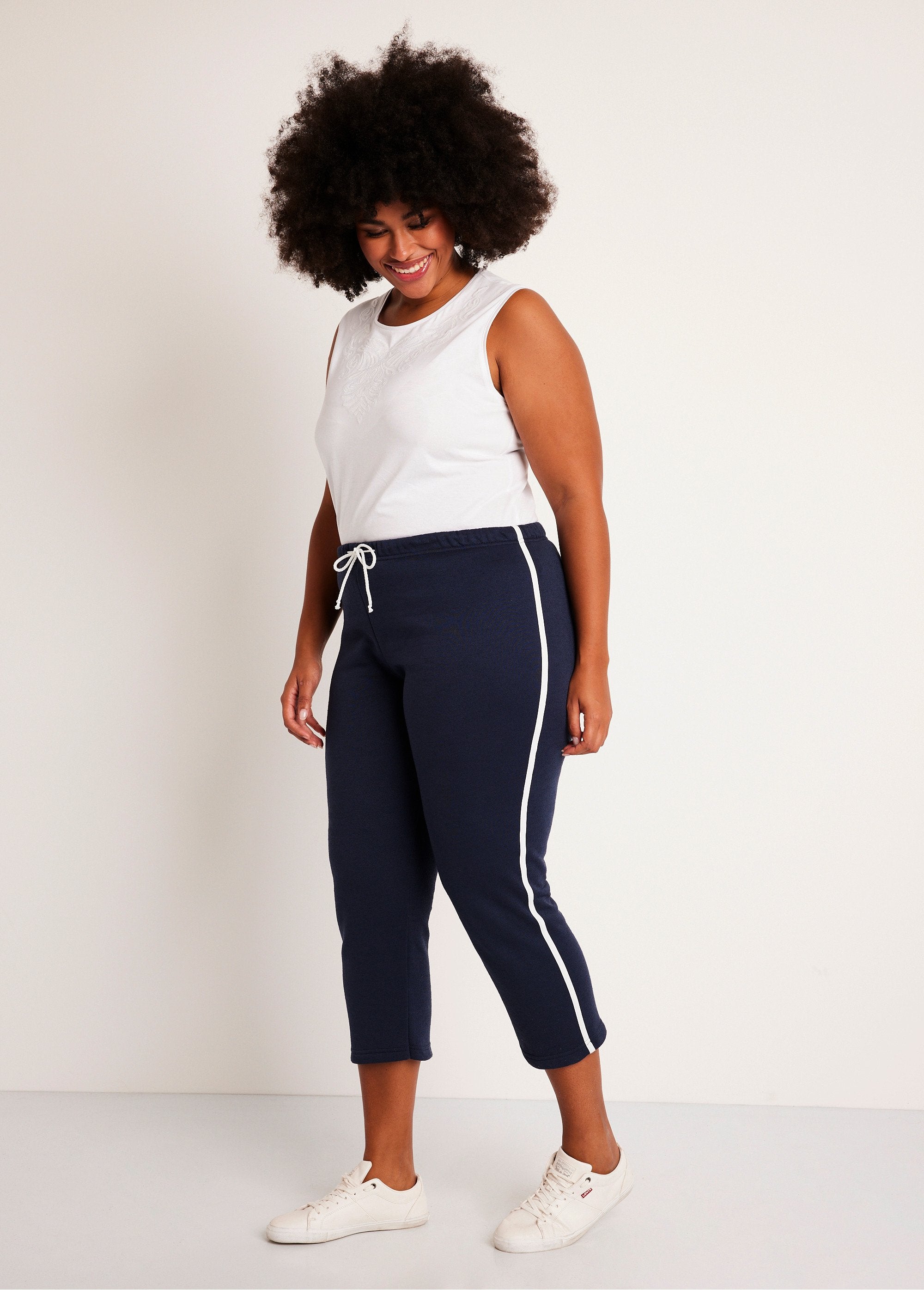 Pantalones_cortos_de_estar_por_casa_con_rayas_laterales_Marina_SF1_curvy