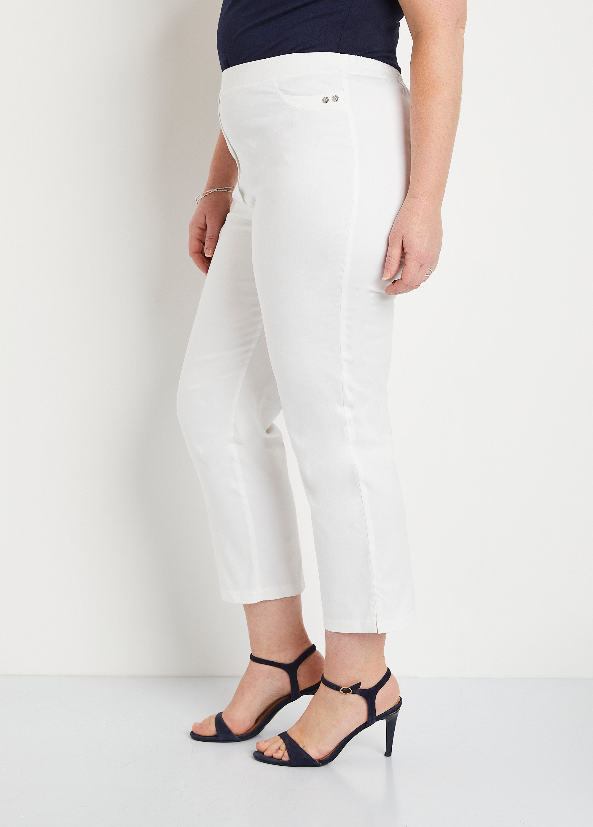 Pantalón_cropped_de_raso_con_cintura_semielástica_Blanco,_Blanca_FA2_curvy