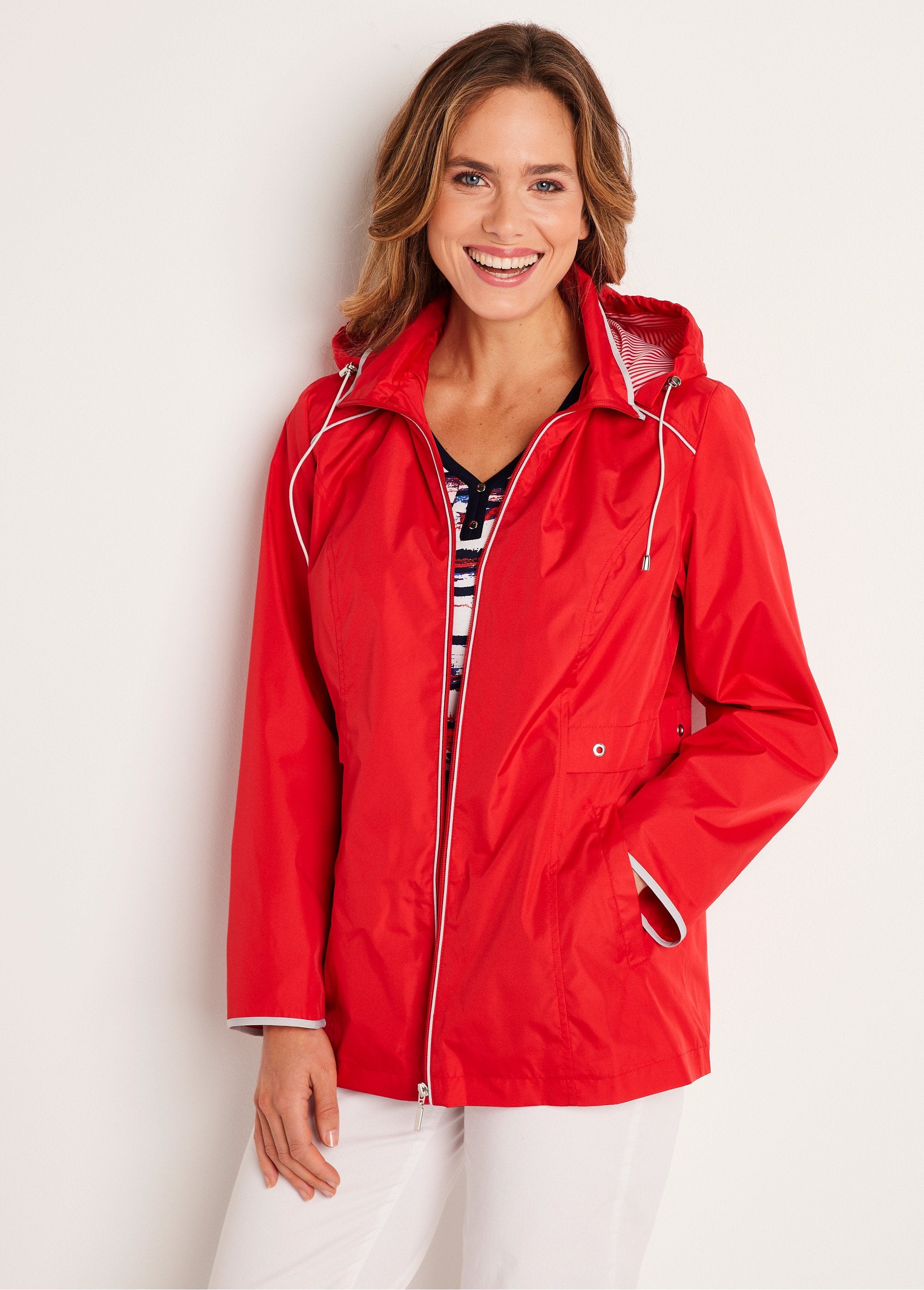 Parka_corta_con_cremallera_Rojo_FA1_slim