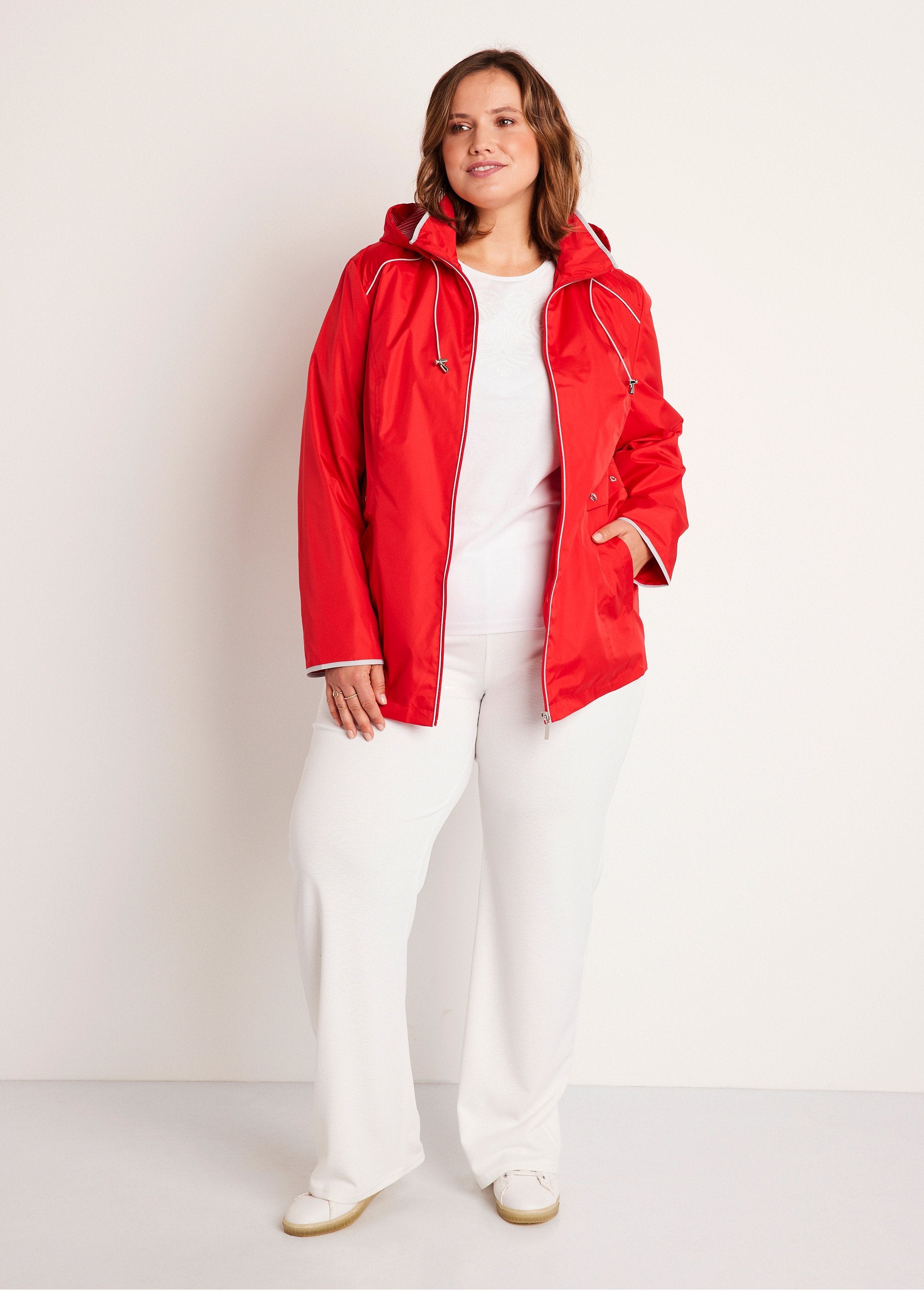 Parka_corta_con_cremallera_Rojo_SF1_curvy