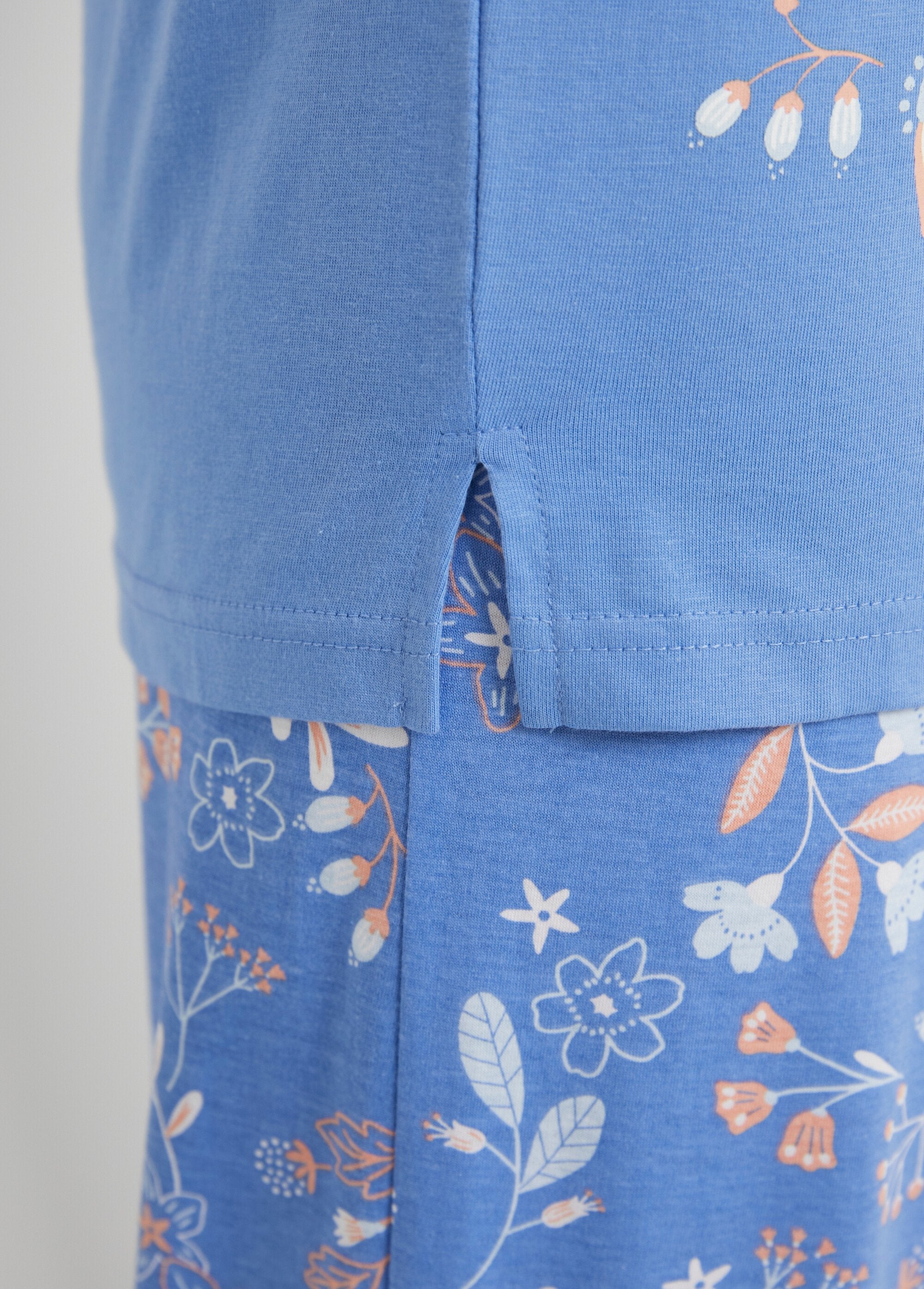 Pijama_de_manga_larga_de_algodón_floral_liso_Imprime_bleu_et_rose_DE3_slim