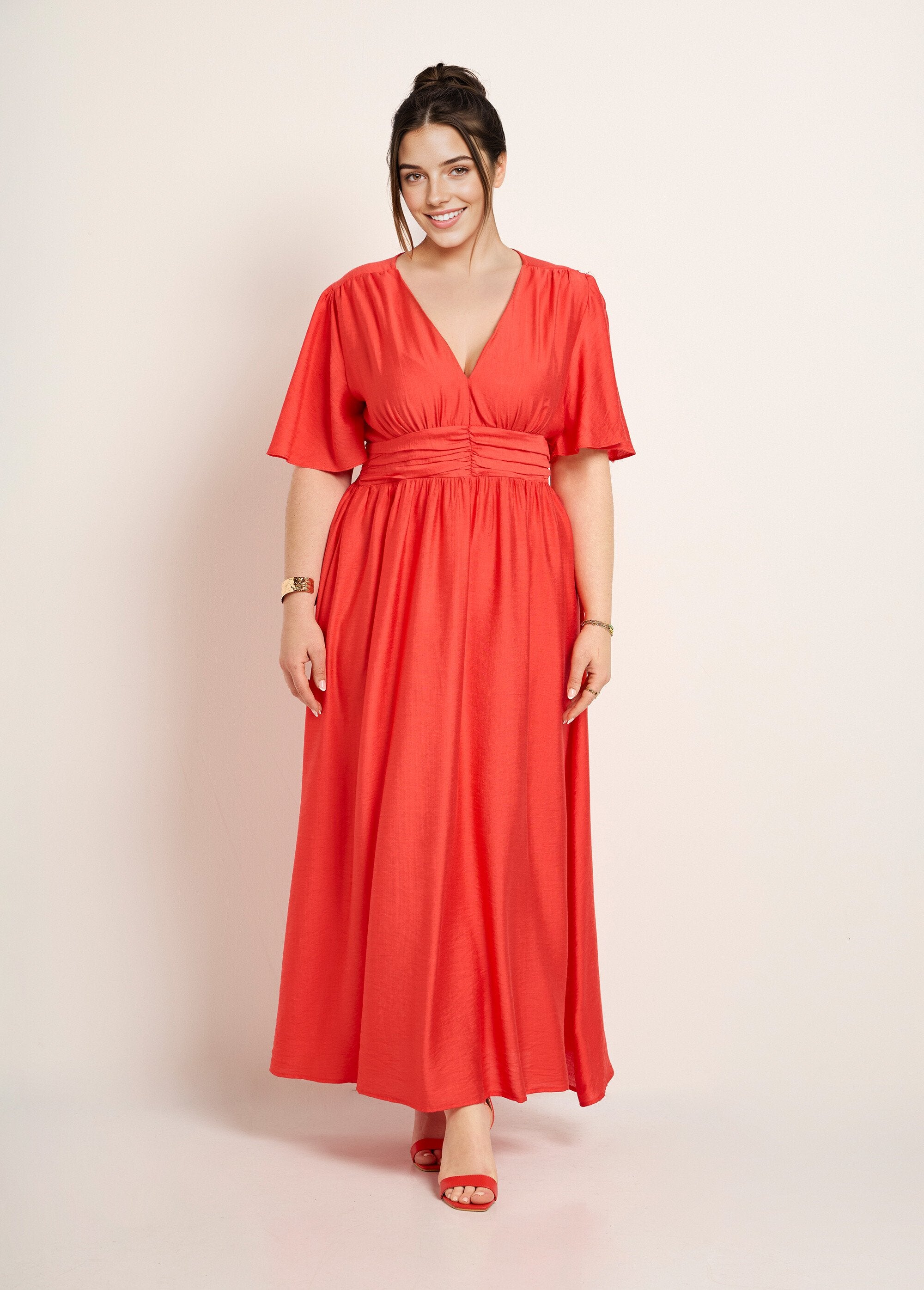 Vestido_largo_de_talle_imperio_con_escote_en_V_Rojo_FA1_curvy
