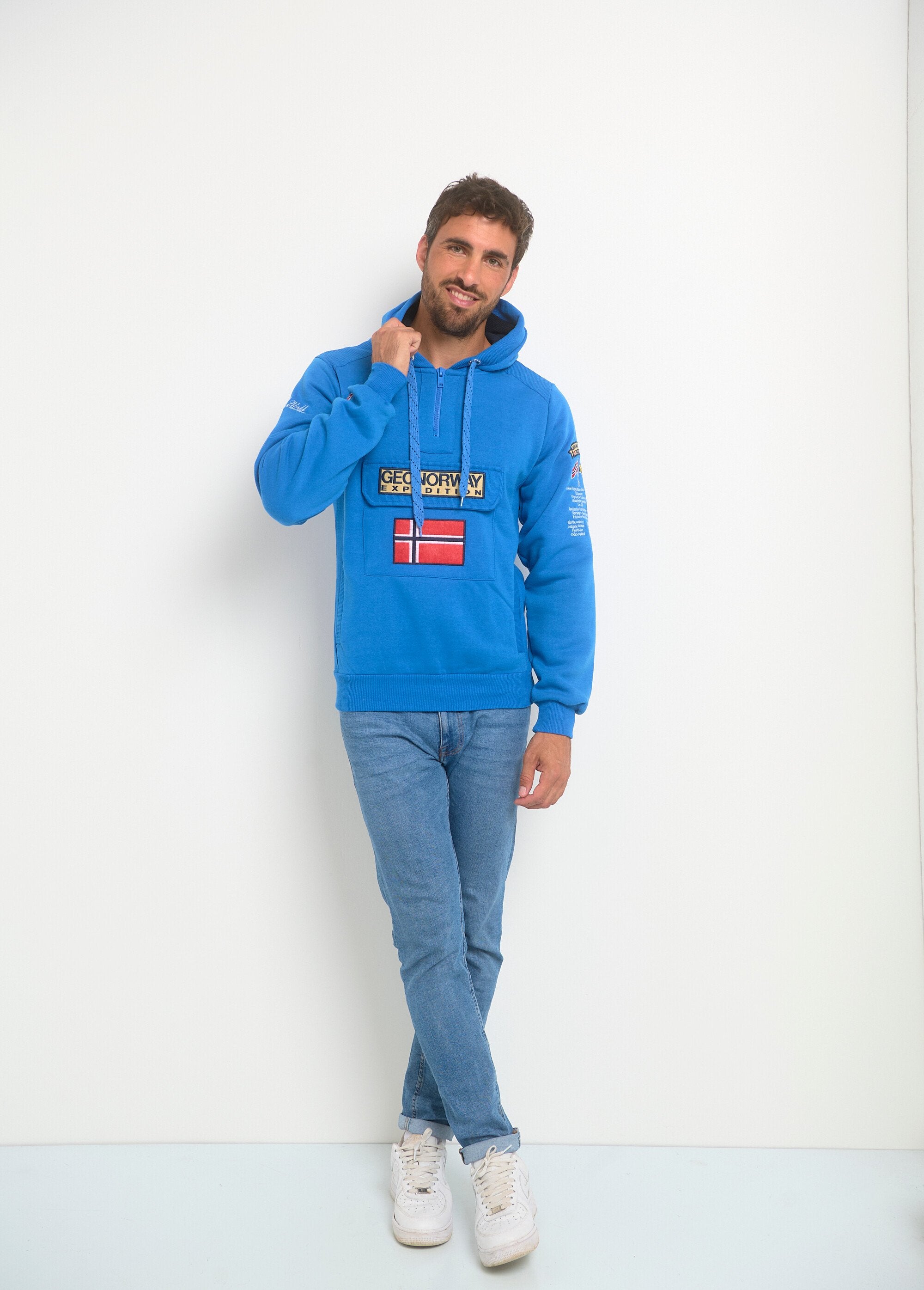 Sudadera_con_capucha_de_manga_larga_y_media_cremallera_azul_real_SF1_slim