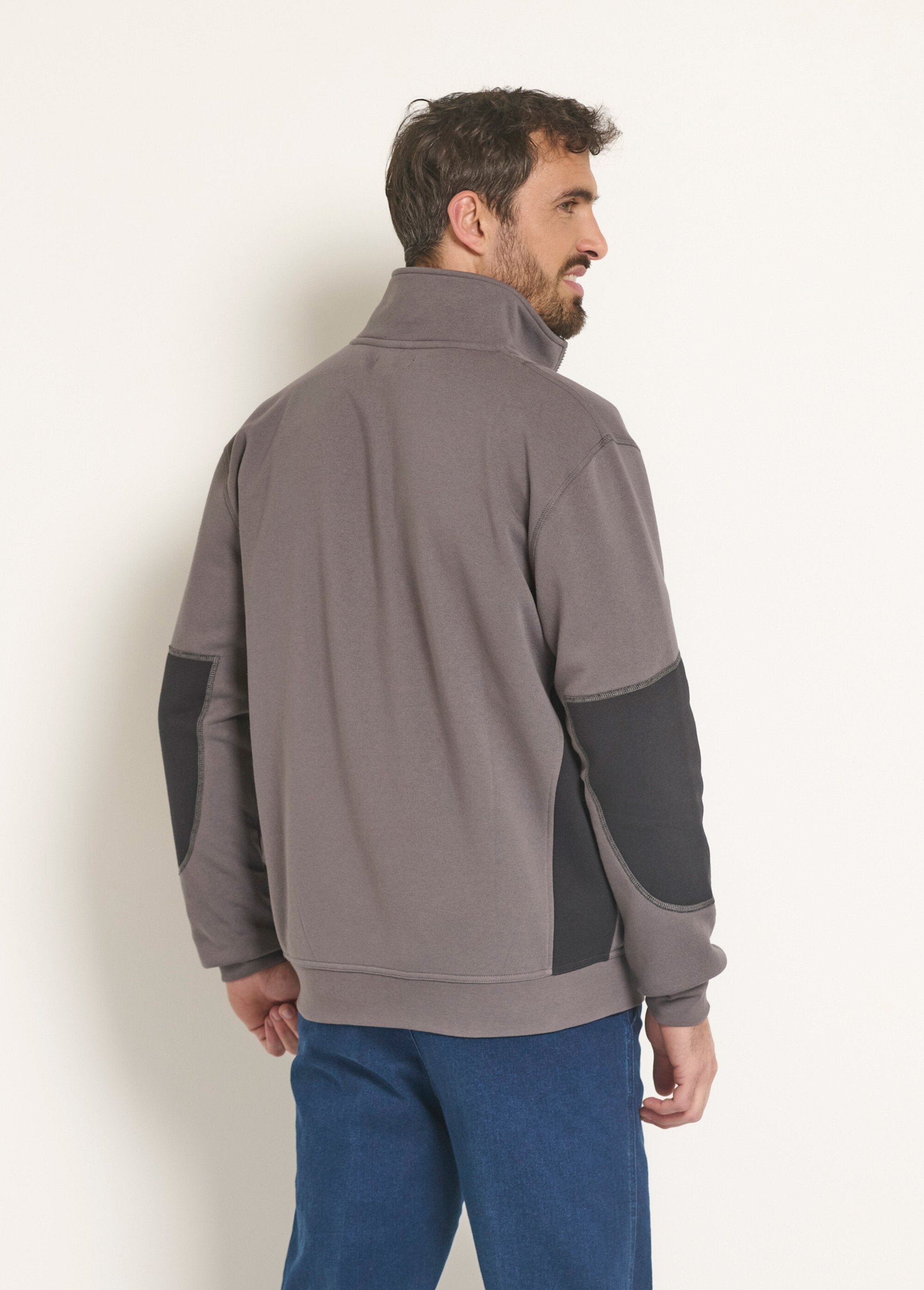 Cómoda_sudadera_con_cremallera_y_cuello_alto_Gris_DO1_slim